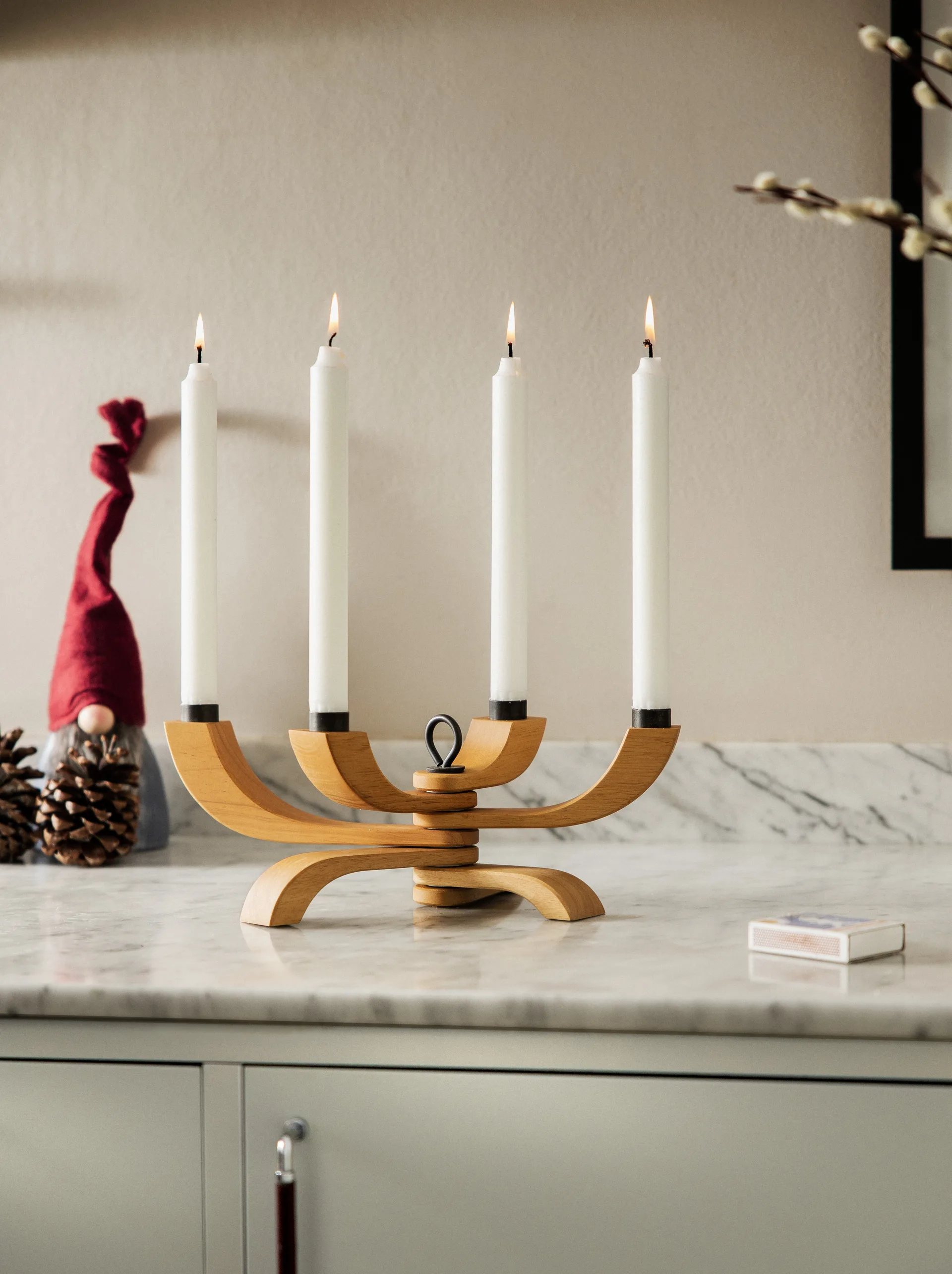 Nordic light kynttilänjalka, 4-haarainen, Tammi Design House Stockholm