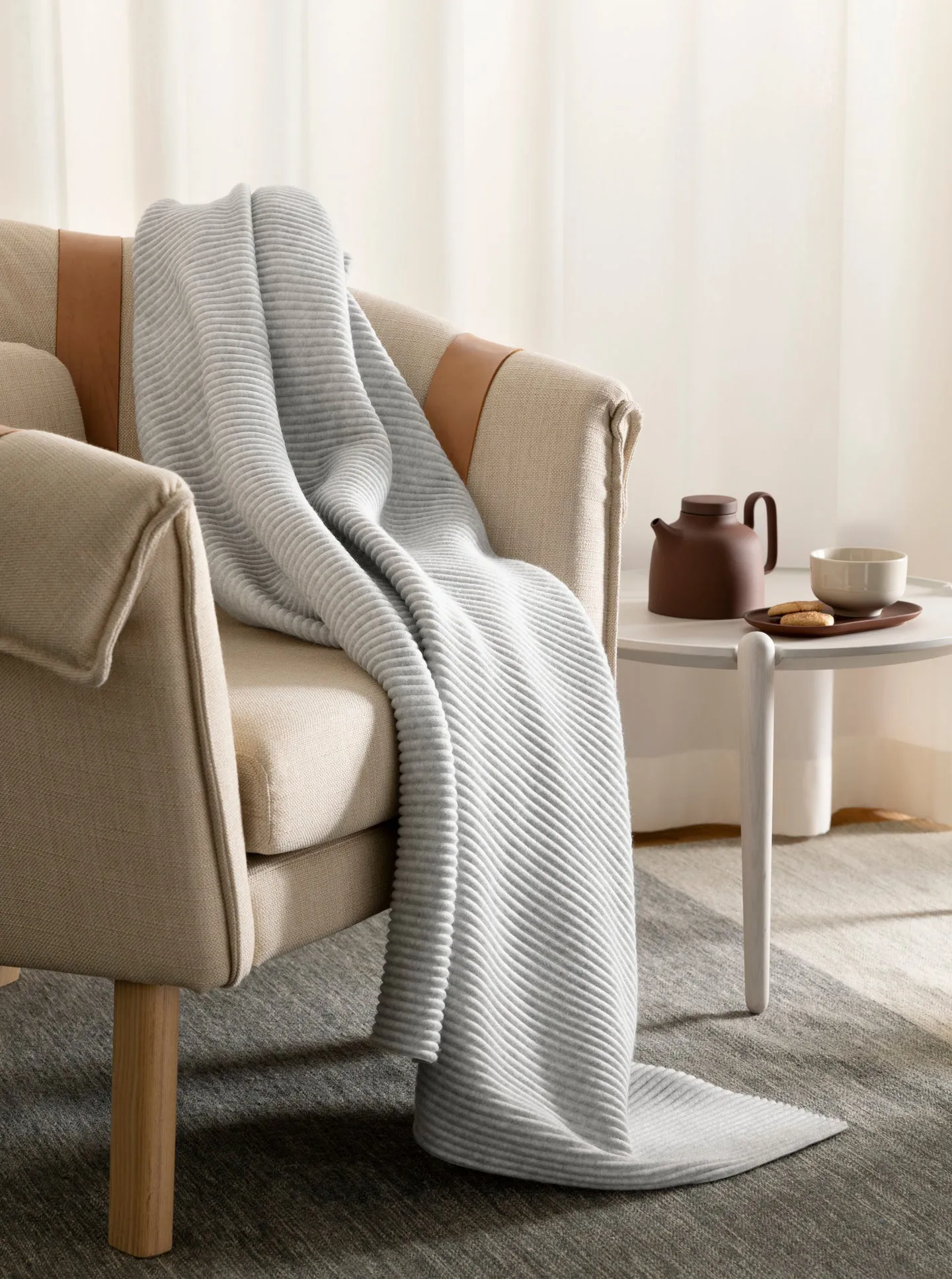 Pleece huopa 140 x 170 cm, Vaaleanharmaa Design House Stockholm