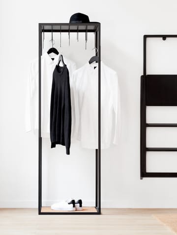 Step sisustustikkaat - mustaksi maalattu - Design House Stockholm