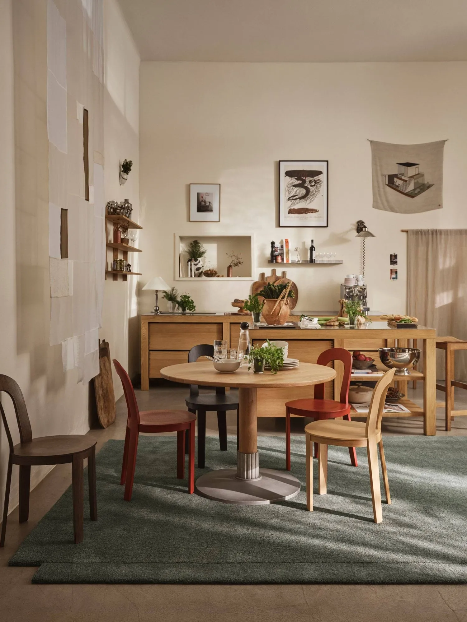 Tock Table ruokapöytä, Tammi, Ø110x76 cm Design House Stockholm