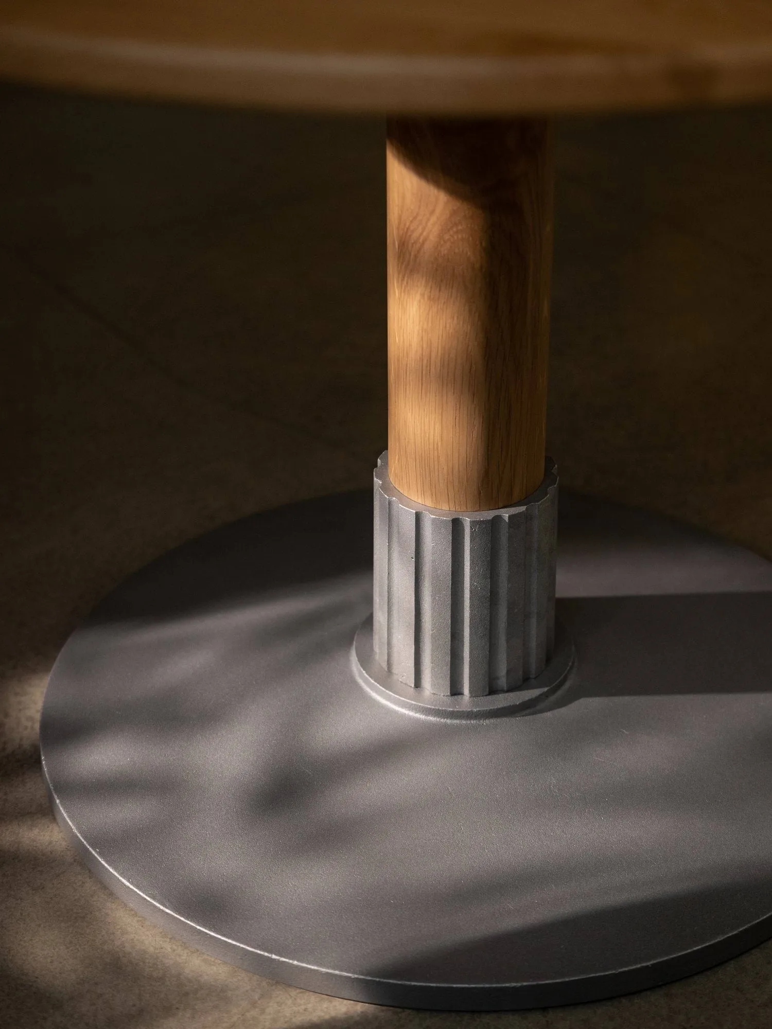 Tock Table ruokapöytä, Tumma tammi, Ø110x76 cm Design House Stockholm