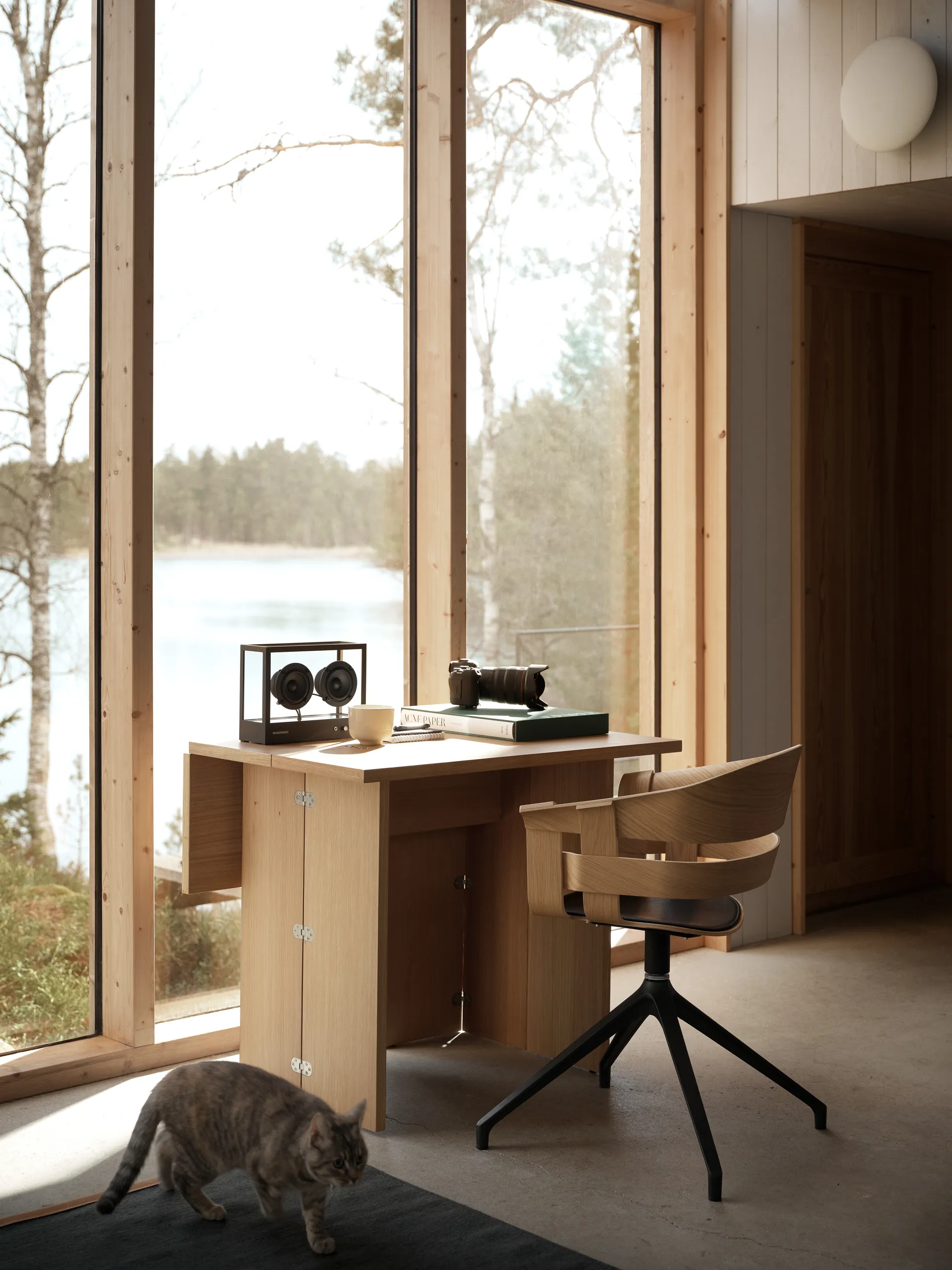 Wick Chair toimistotuoli, taami-harmaat metallijalat Design House Stockholm