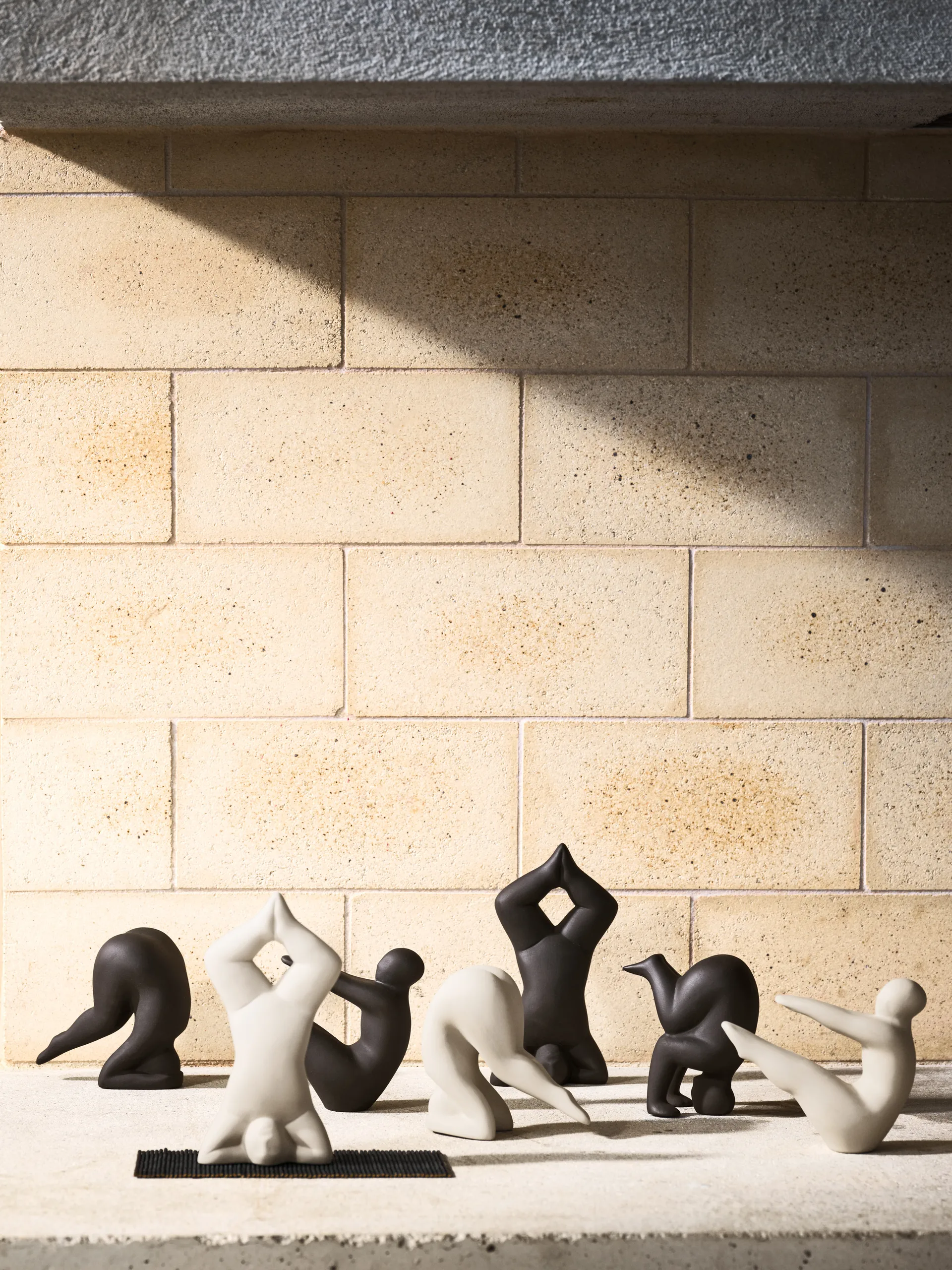 Yoga koriste nro 4, Musta Design House Stockholm