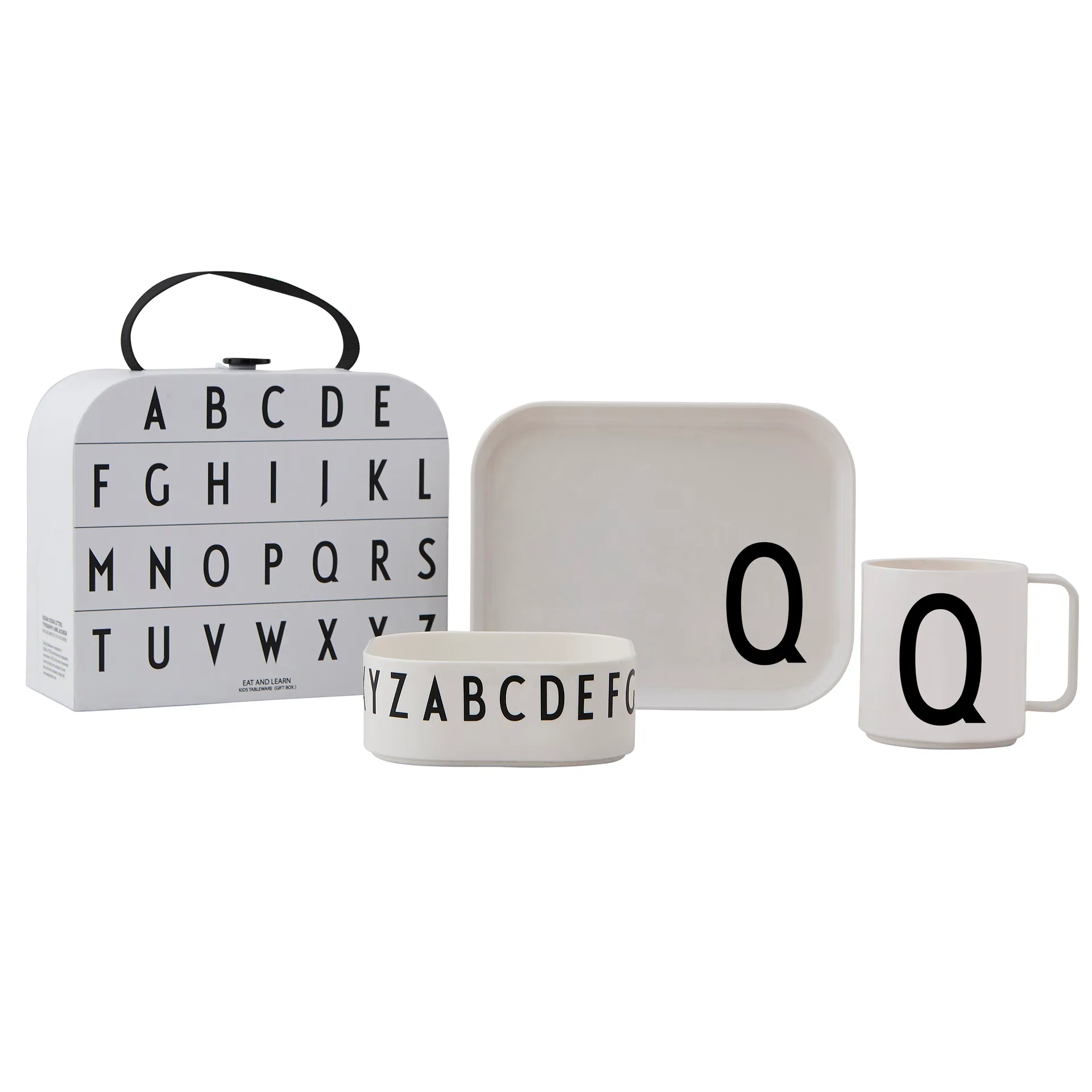 Design Letters lasten tarjoilusetti, Q Design Letters