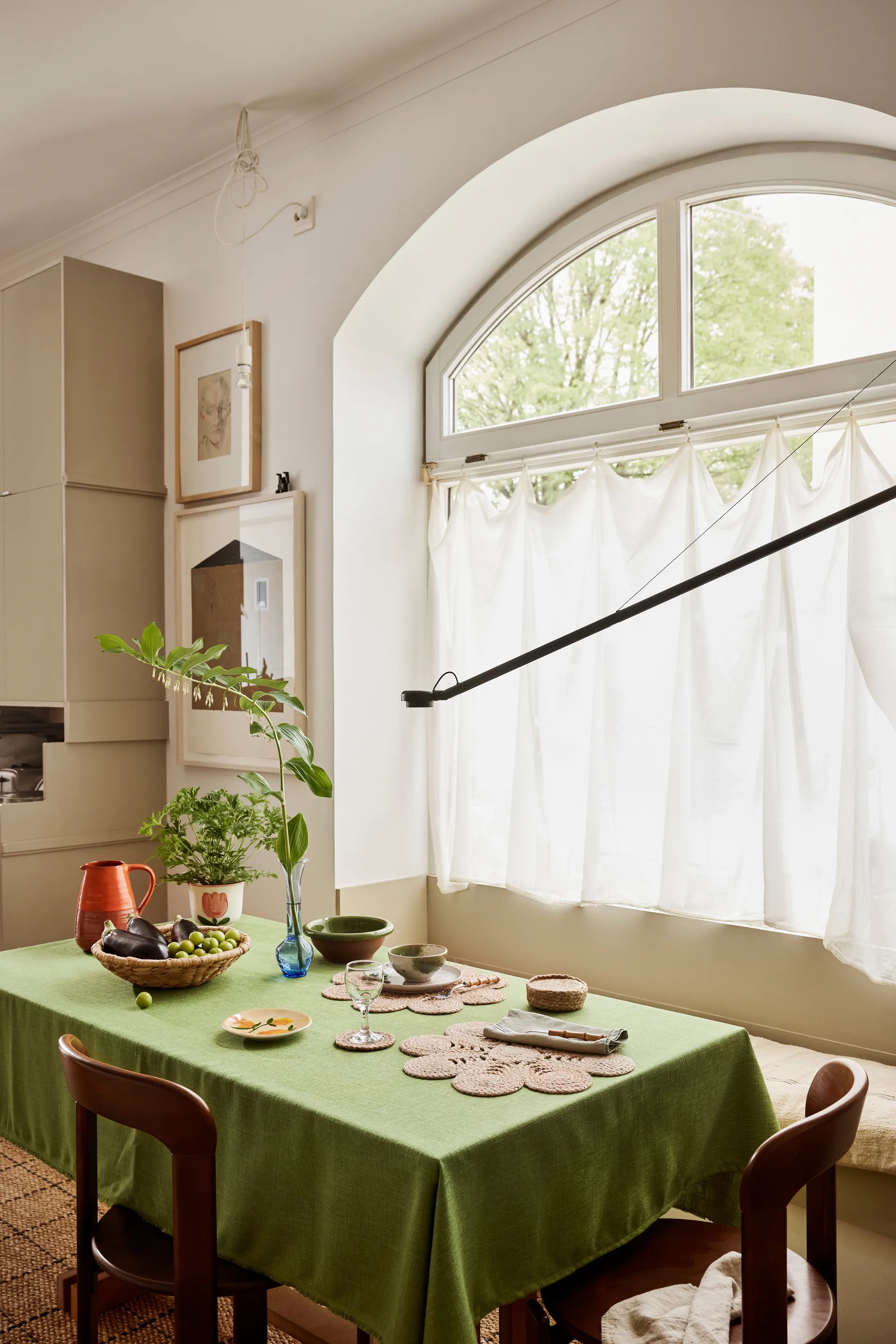 Elin pöytätabletti anemone Ø40 cm, Natural Dixie