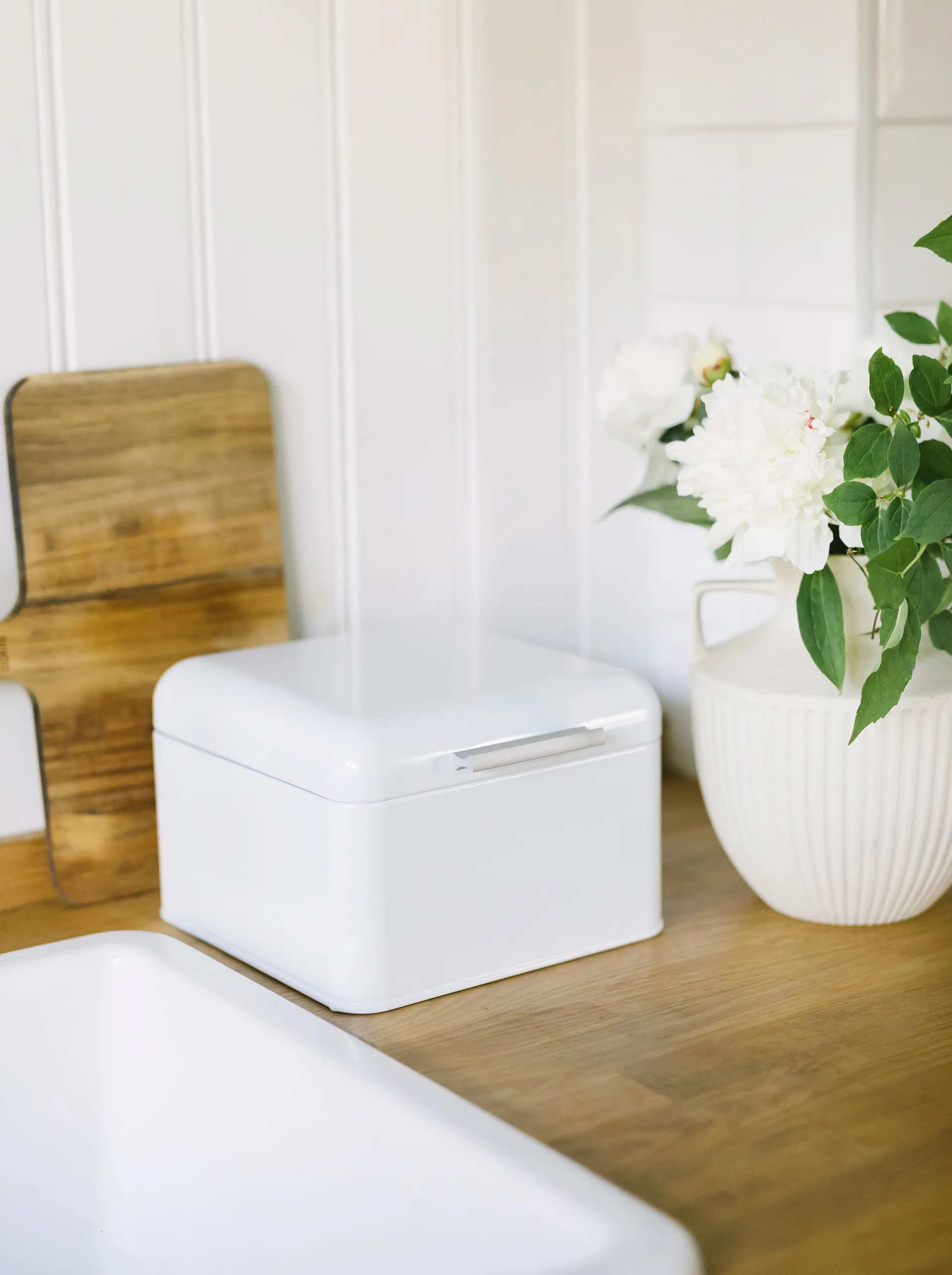 Bella leipälaatikko hiiliteräs 20x20 cm, Valkoinen Dorre