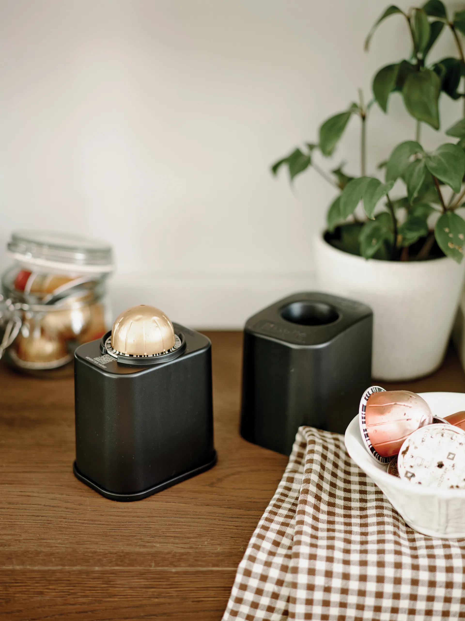 Ecopress dispenser kierrätys Vertuo kahvikapseli, Harmaa Dualit