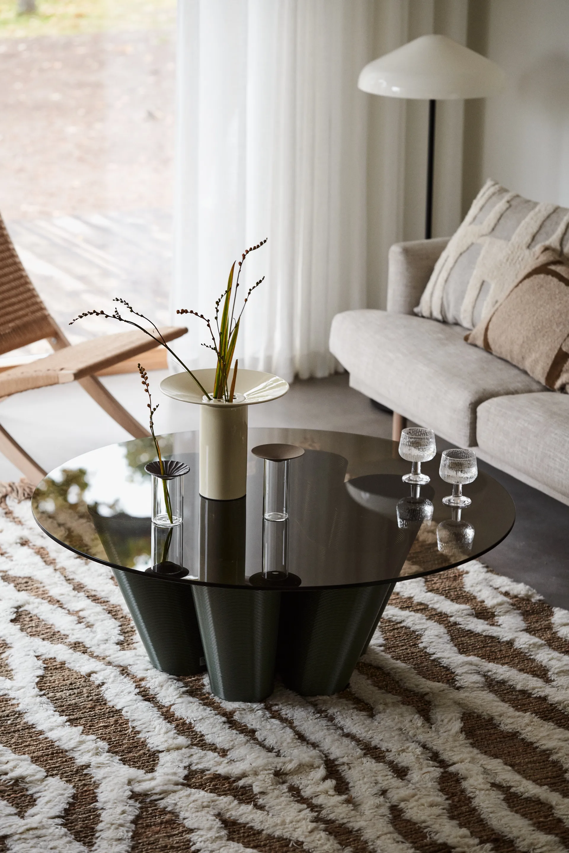 Anemone sohvapöytä Ø110 cm, Olive Ekbacken Studios