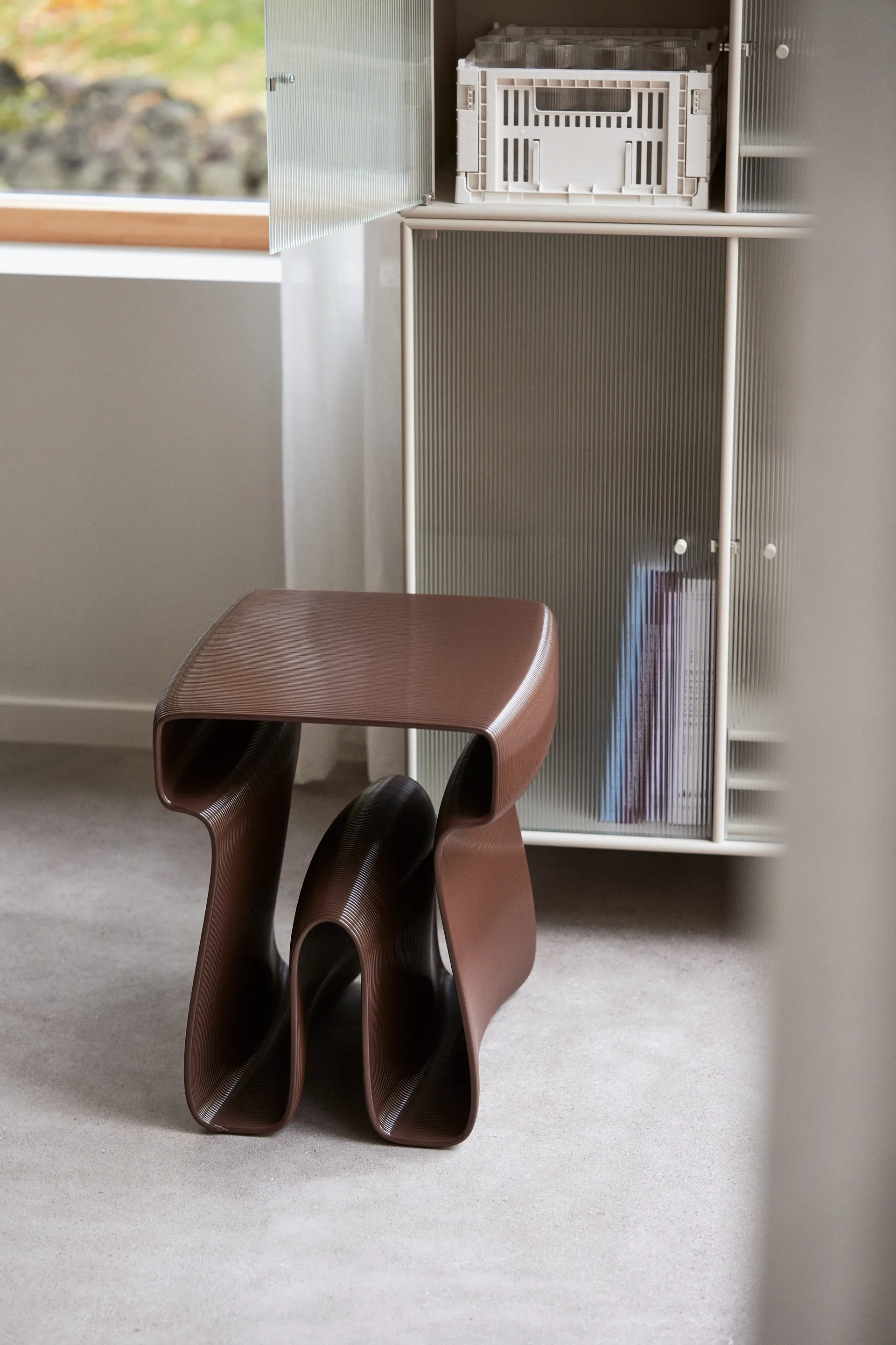 Octopus sivupöytä 38x40 cm, Chocolate Ekbacken Studios