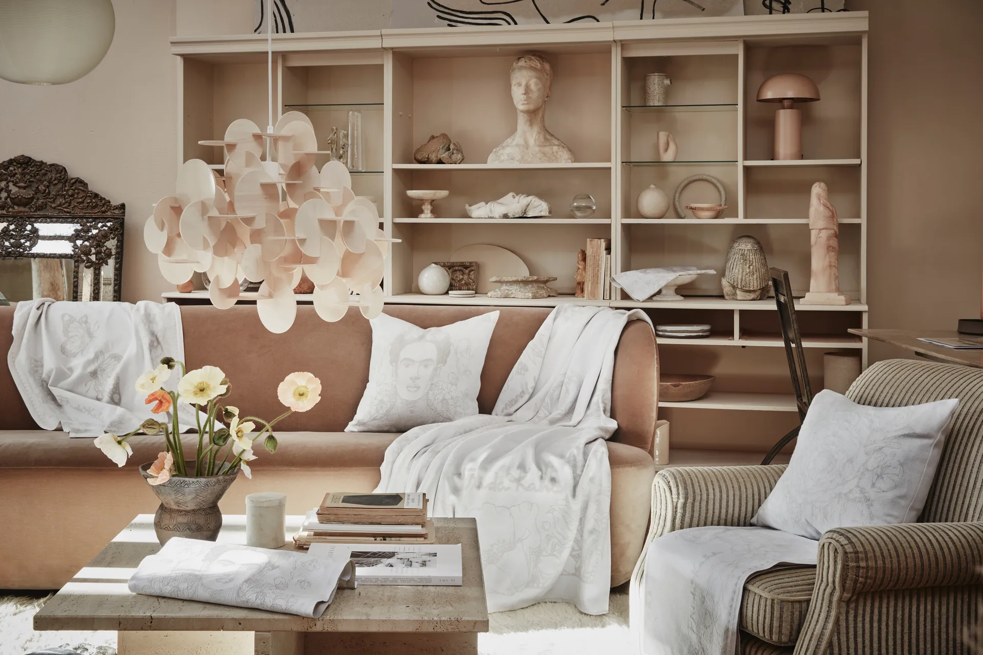 Frida Kahlo vauvan huopa 72 x 105 cm, Belleza Ekelund Linneväveri