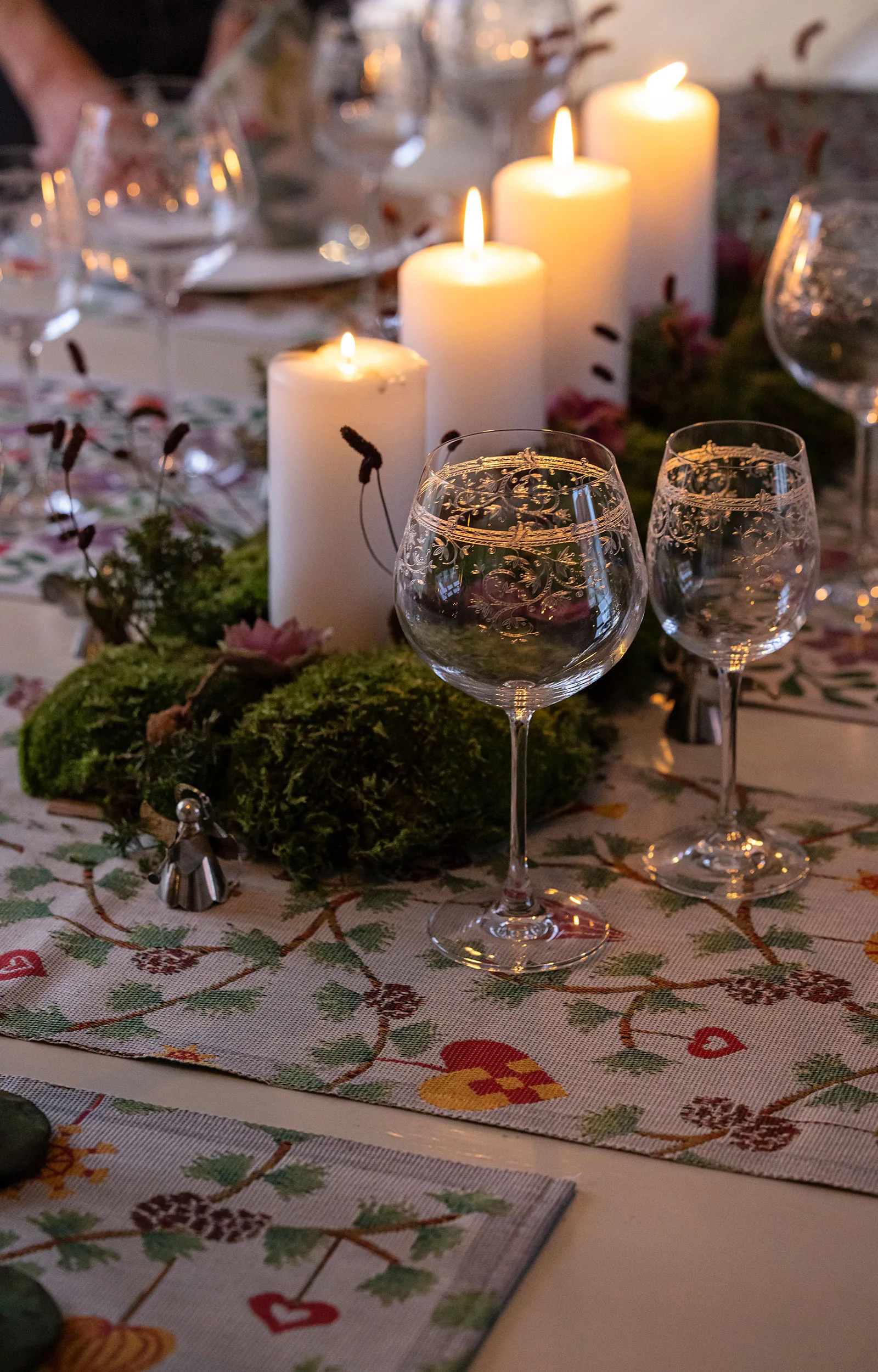 Julefröjd kangaslautasliina 35x35 cm, Monivärinen Ekelund Linneväveri