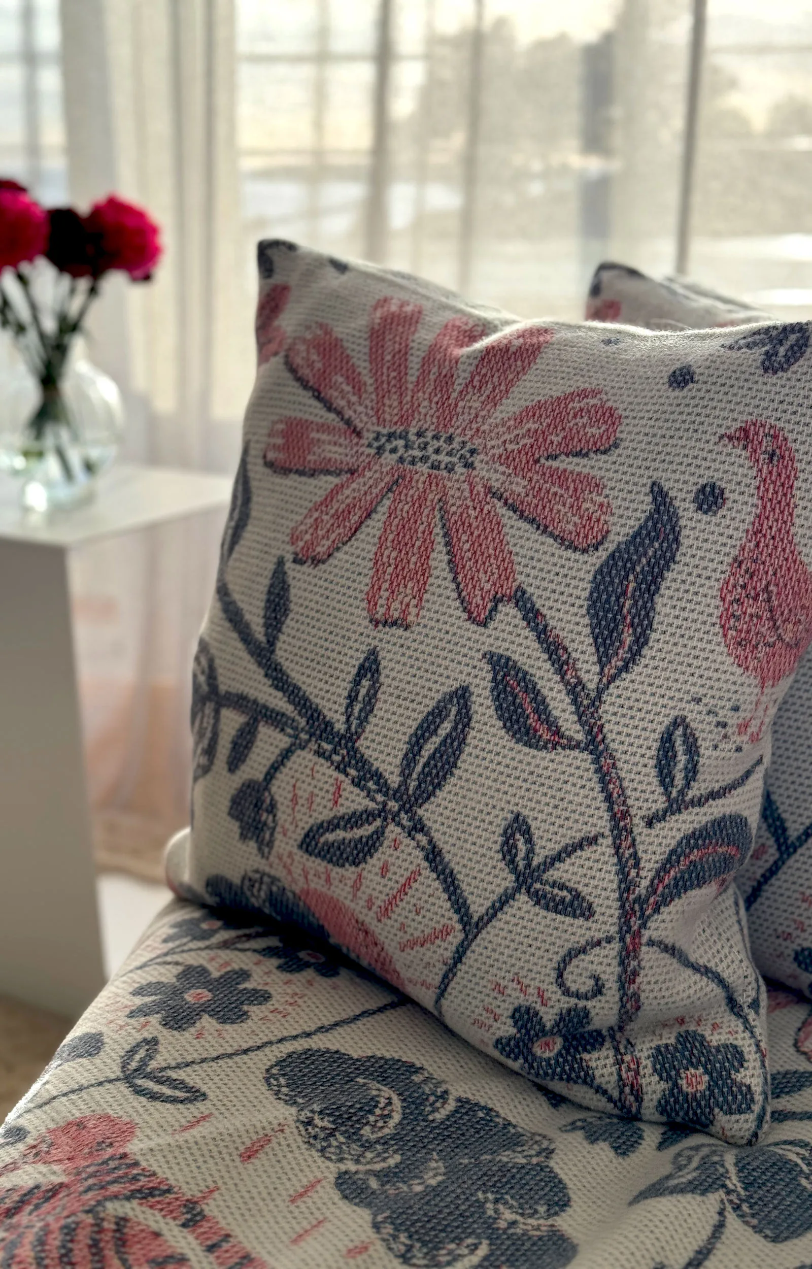 Luciamorgon pöytäliina 35x120 cm, Monivärinen Ekelund Linneväveri