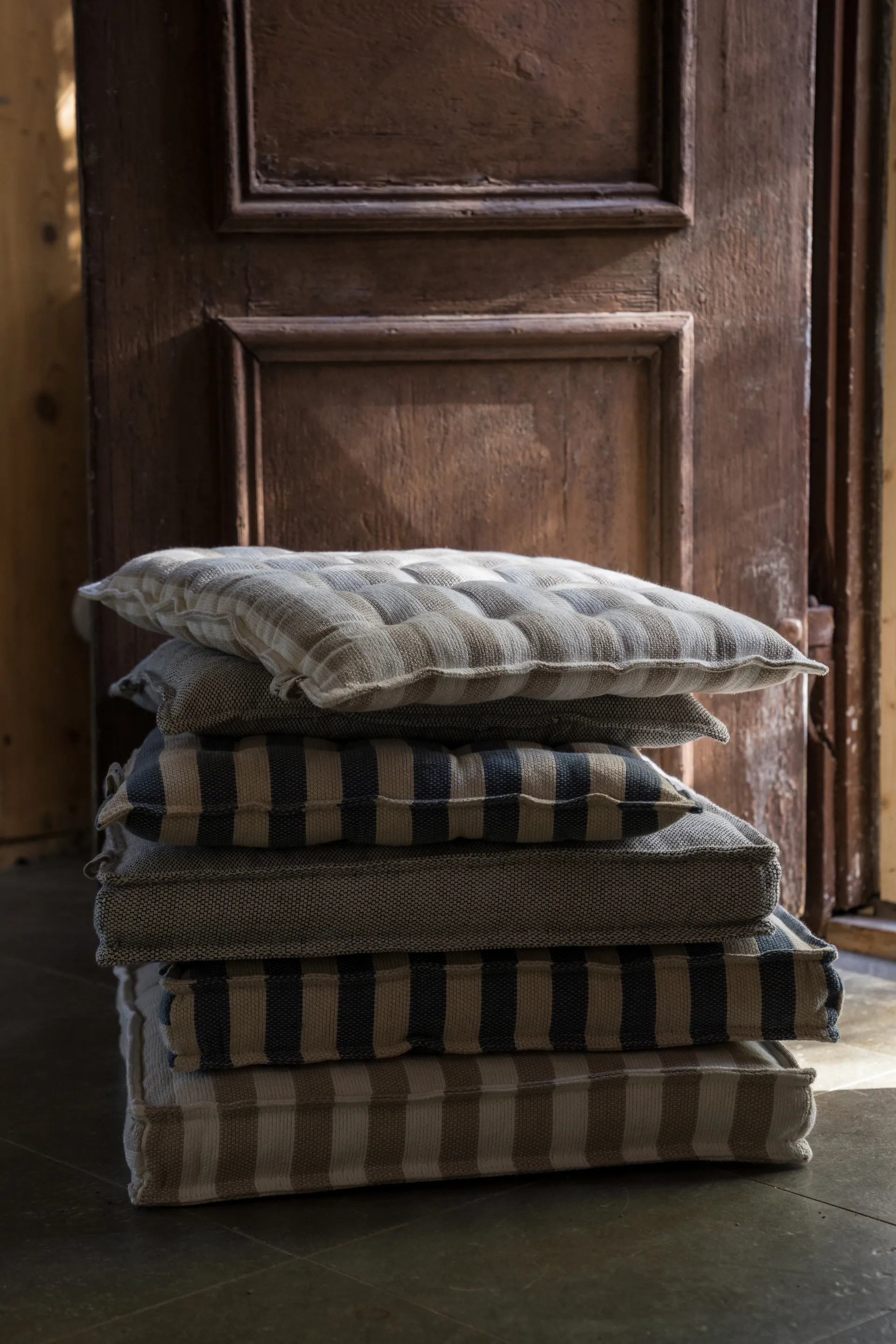 Ernst istuintyyny meleerattu 40x40 cm, Harmaa ERNST