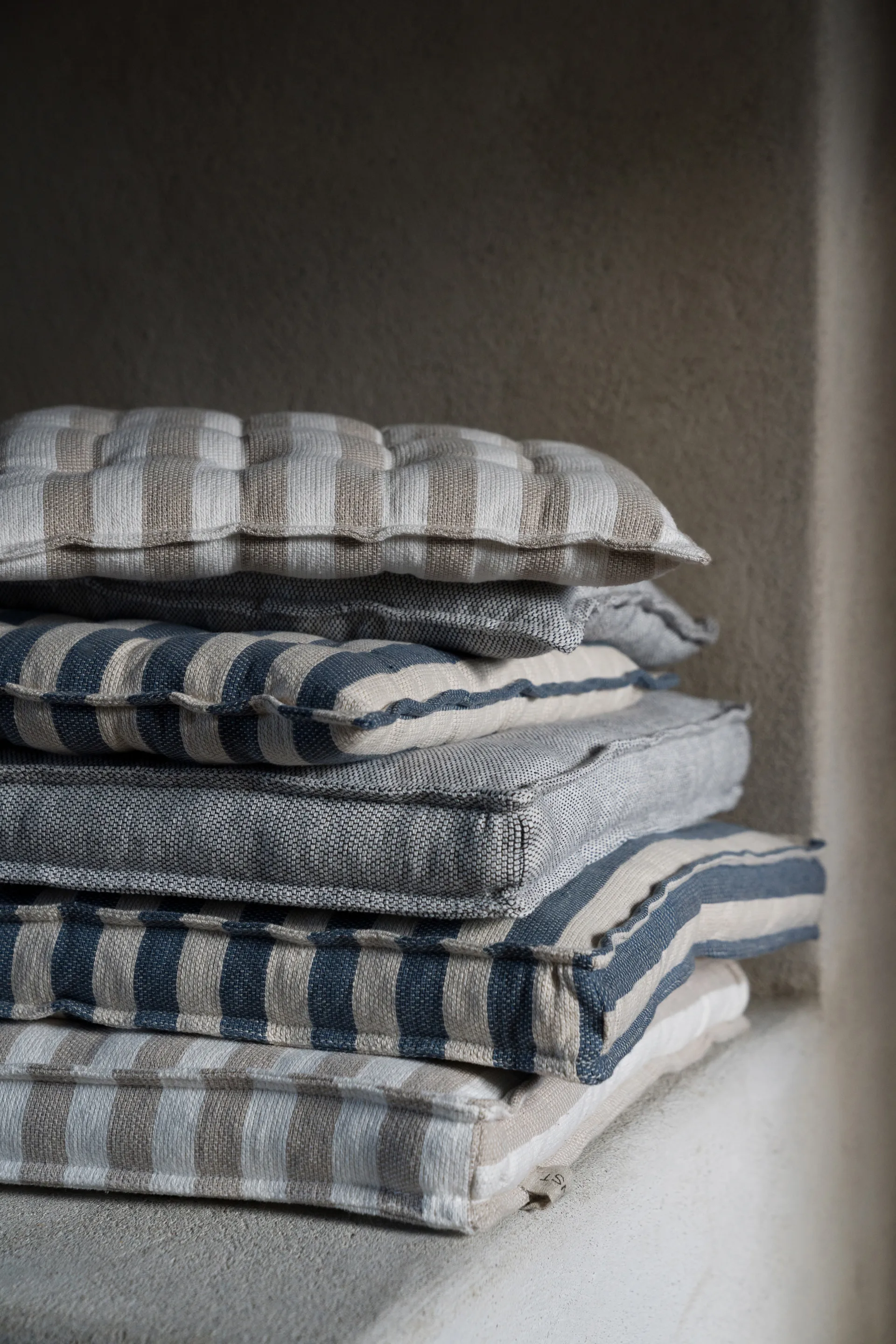 Ernst istuintyyny meleerattu 45x45 cm., Harmaa ERNST