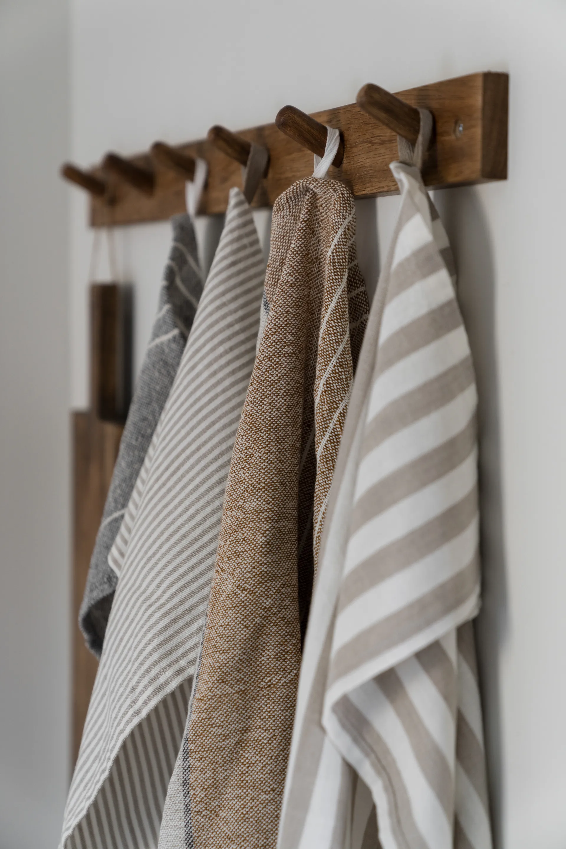 Ernst keittiöpyyhe leveäraidallinen 47x70 cm, Beige-valkoinen raita ERNST