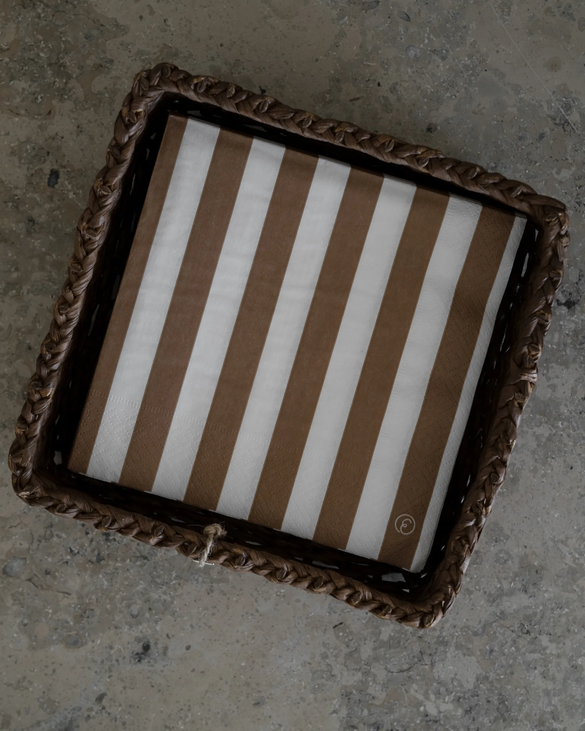 Ernst kori 2 osaa, Tumma ruskea ERNST