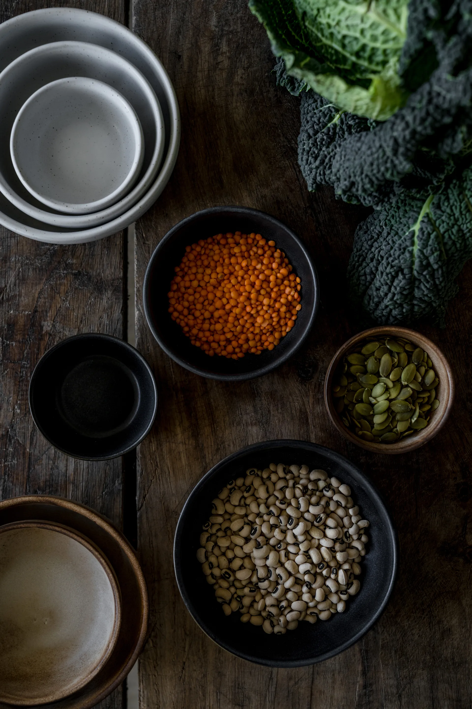 Ernst kulho, Mattsvart-natur pohja, Ø11 cm ERNST