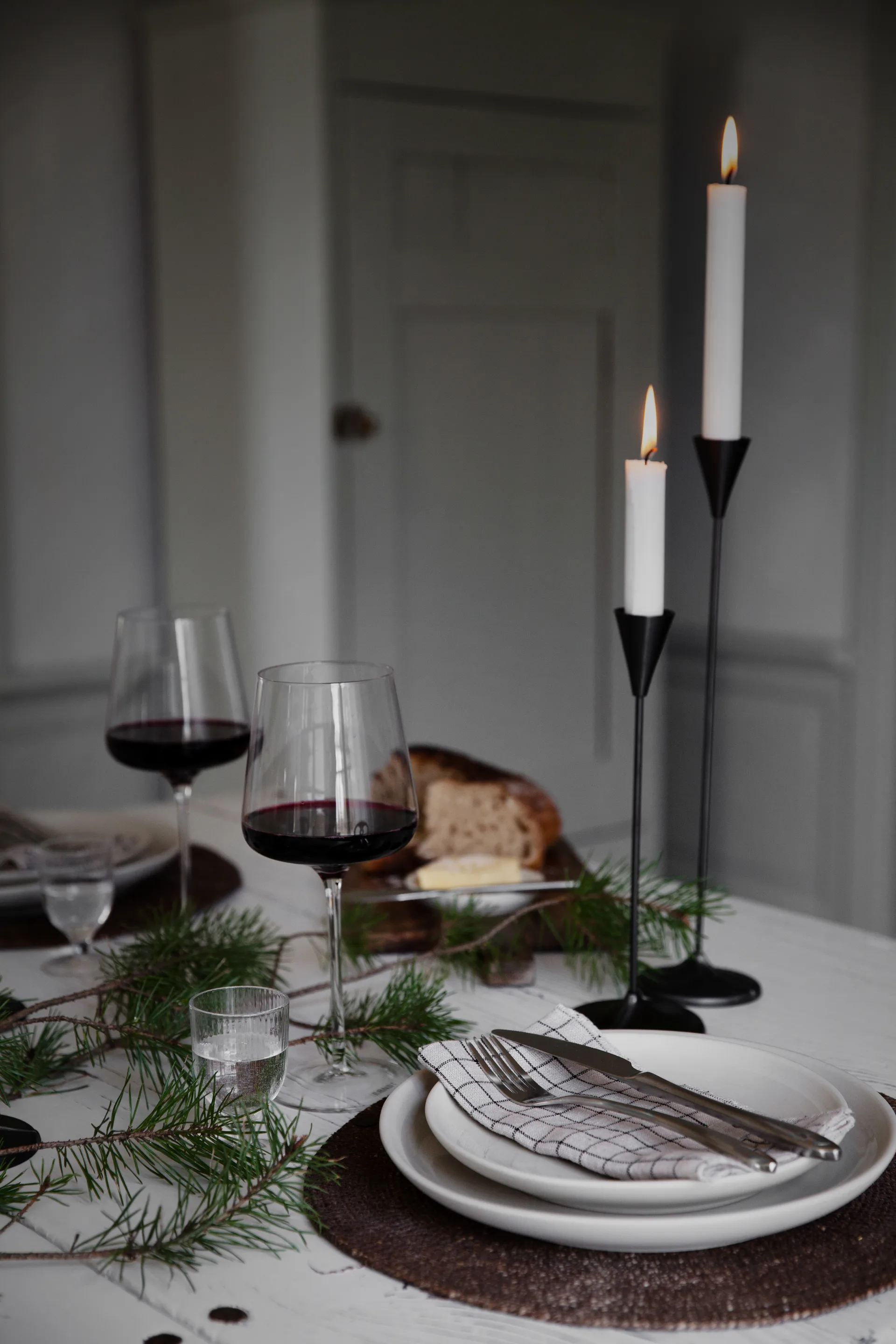 Ernst kynttilänjalka musta kromi, 35 cm ERNST