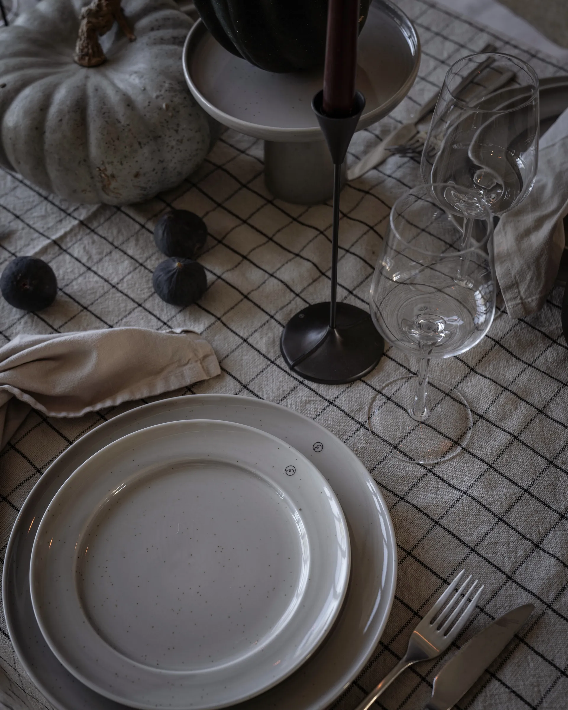 Ernst leipälautanen Ø22 cm, Hiekka ERNST