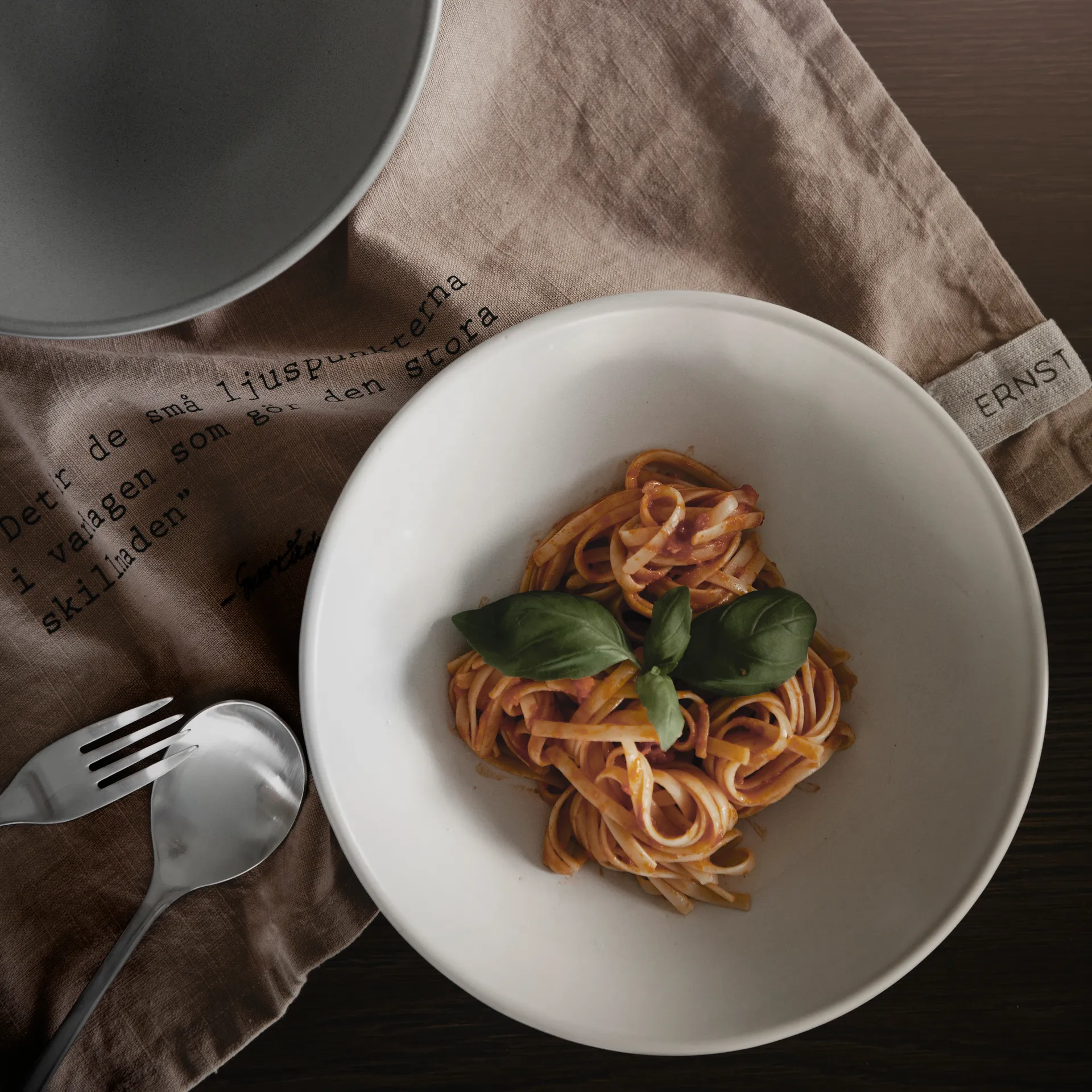 Ernst syvä lautanen 22 cm, Valkoinen ERNST