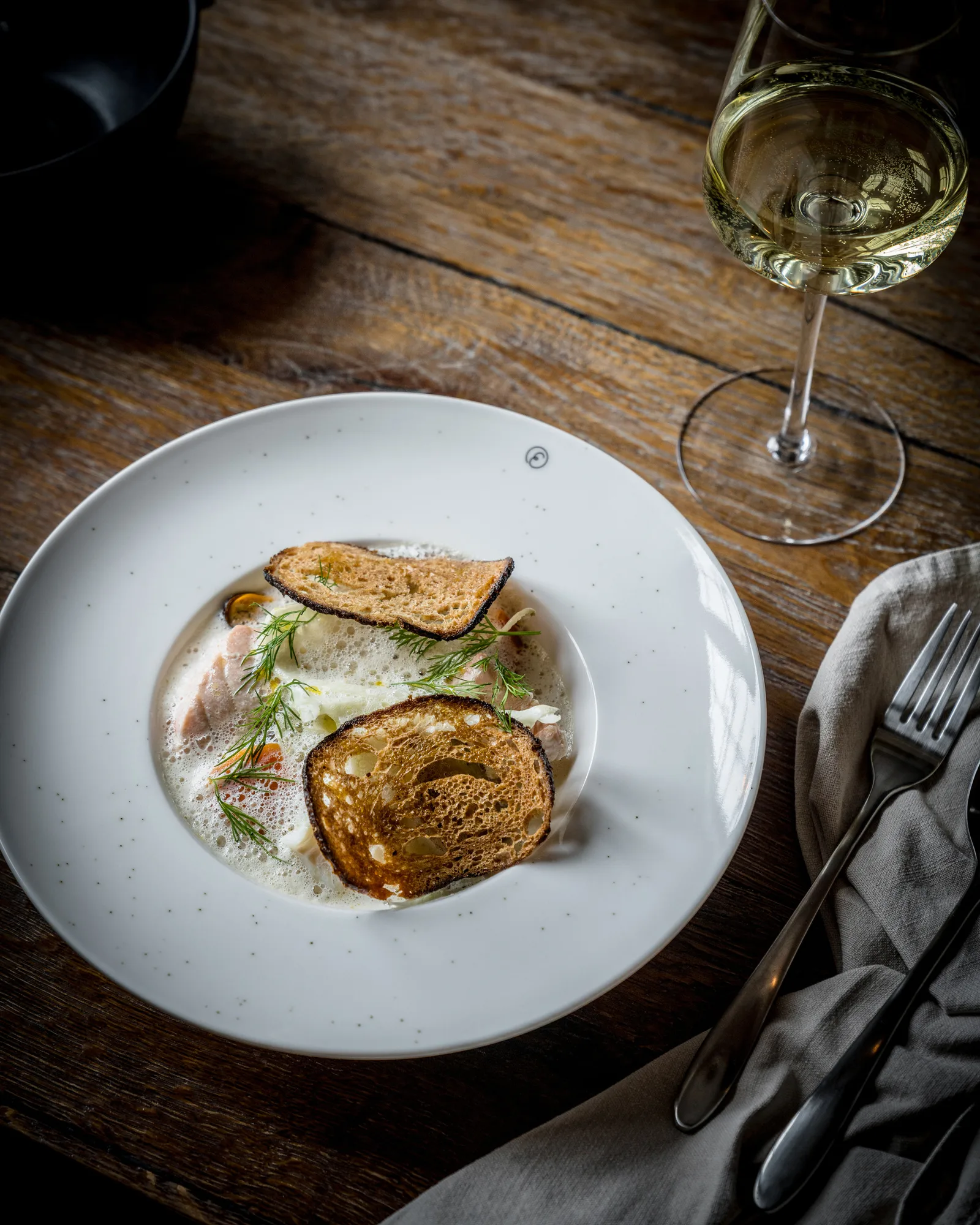 Ernst syvä lautanen Ø25 cm, Vanilja ERNST