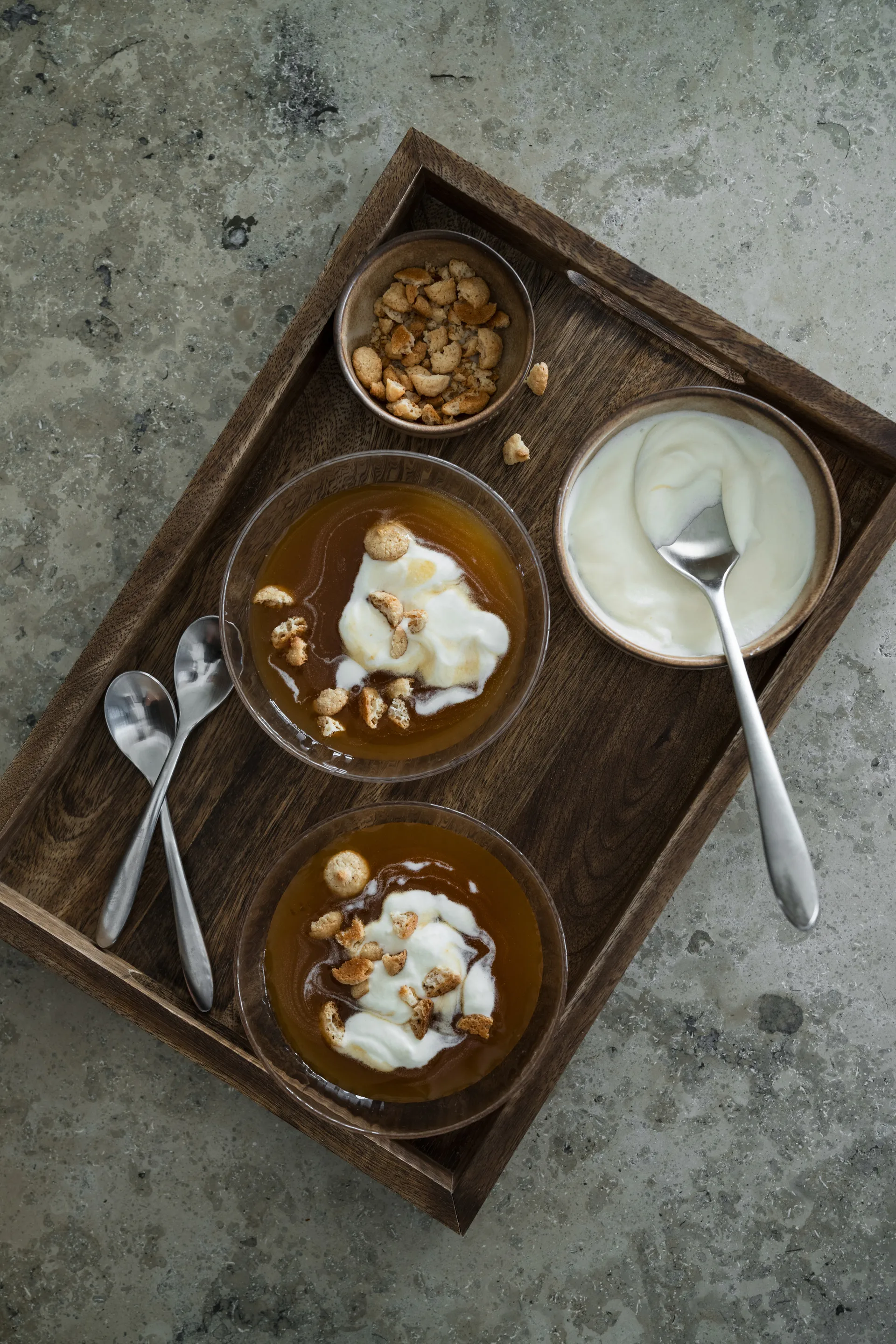 Ernst tarjoilualusta 25x36 cm, Tumma ruskea ERNST