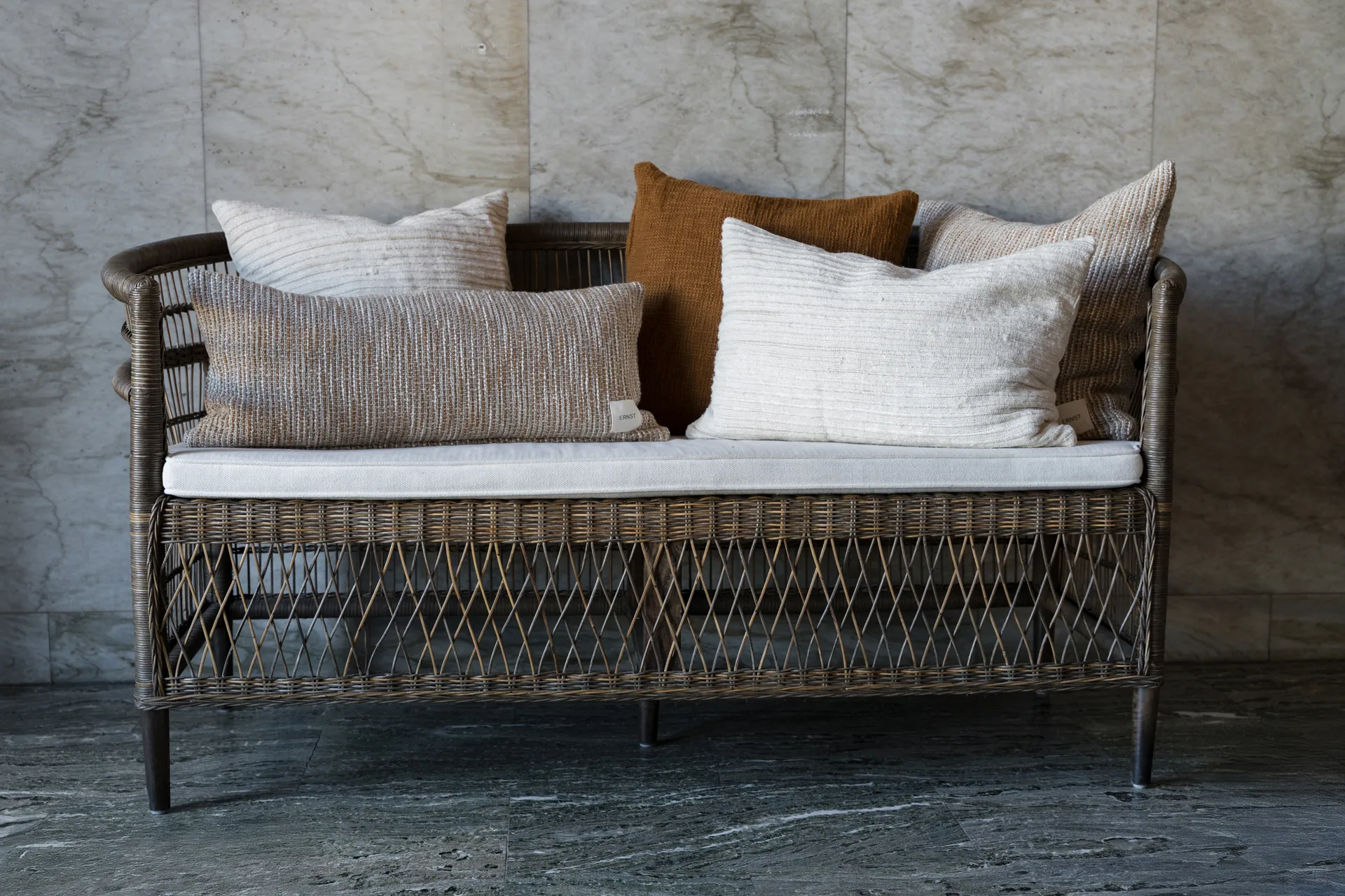 Ernst tyynyliina, Kola-beige, 30×70 cm ERNST