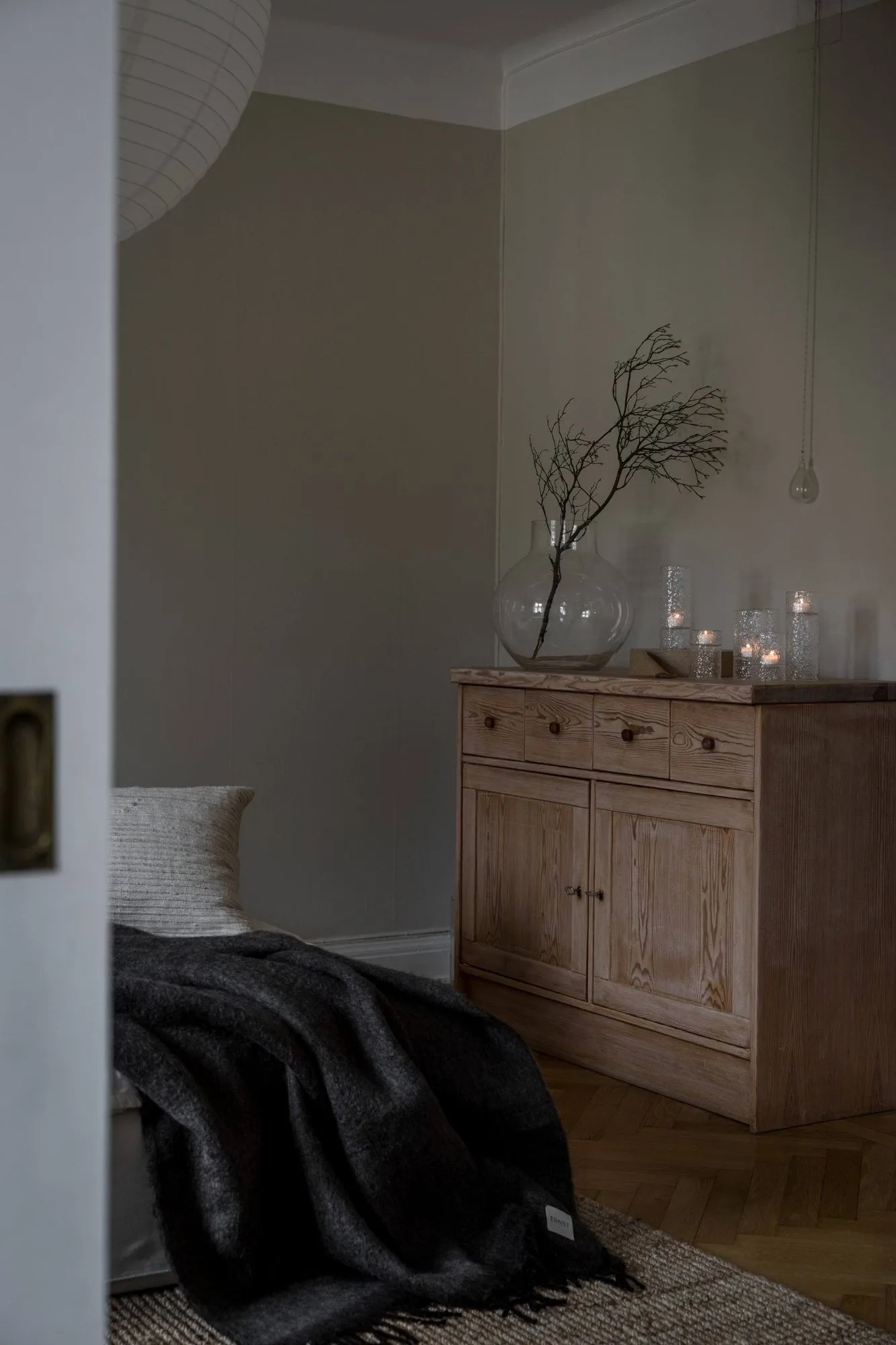 Ernst vaasi/tuikkulyhty struktuuri, Ø7,5x20 cm ERNST