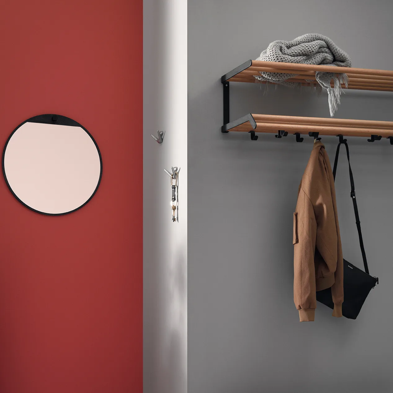 Tamburin hattuhylly 60 cm, Tammi-musta Essem Design