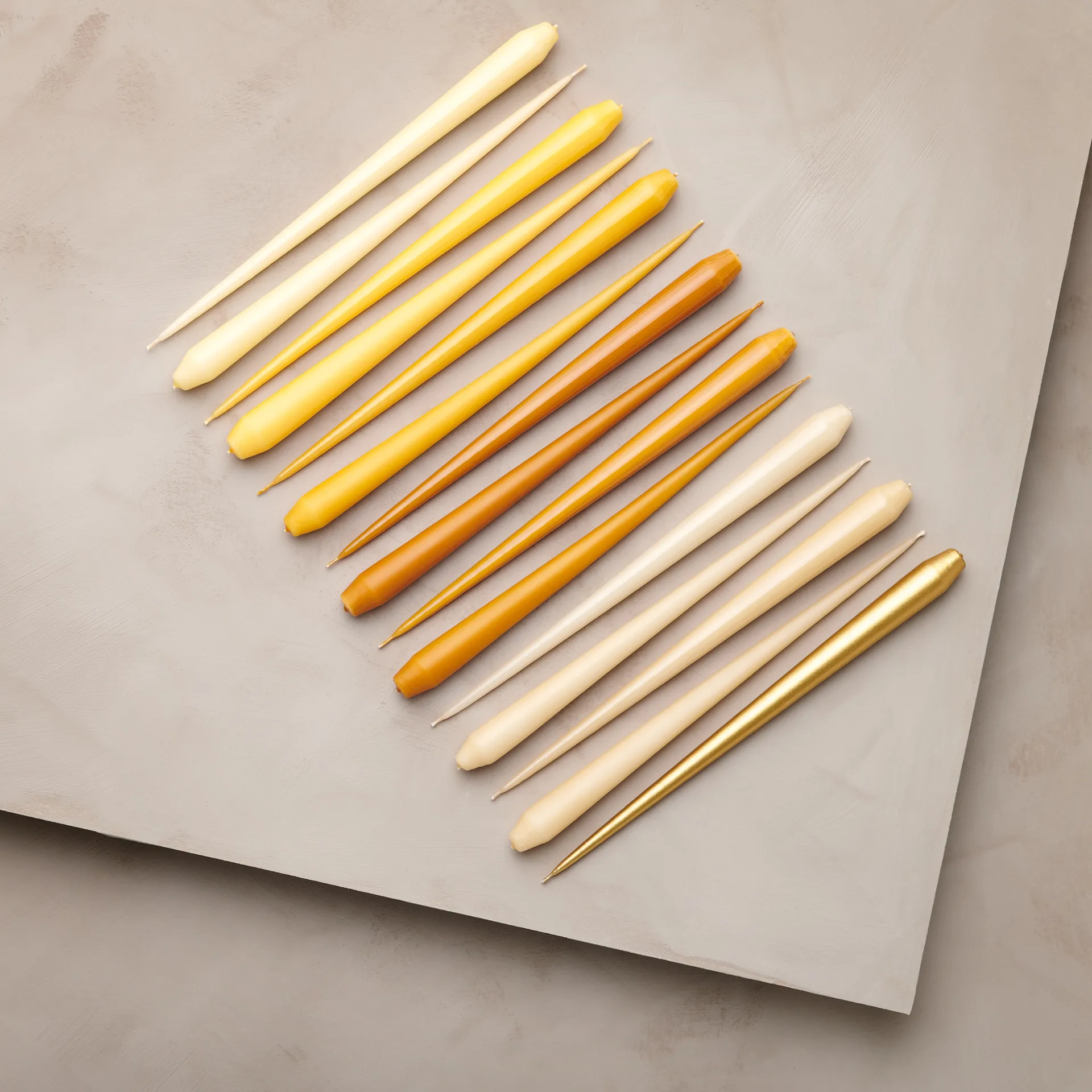 ester & erik -kynttilä, 4-pakkaus matta, mörk saffran, 32 cm ester & erik