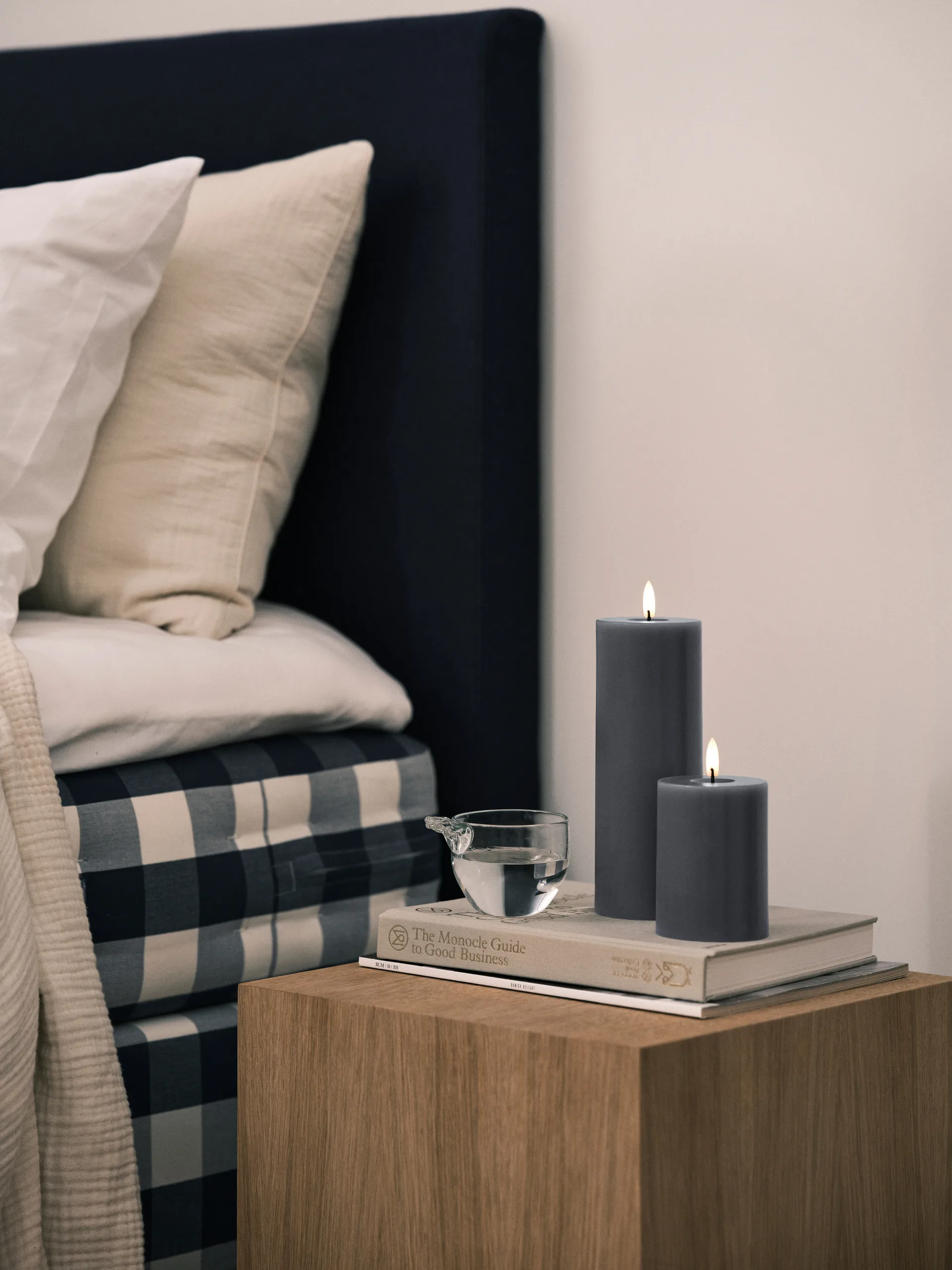 ester & erik LED-pöytäkynttilä, 74 Dark Slate, 10 cm ester & erik