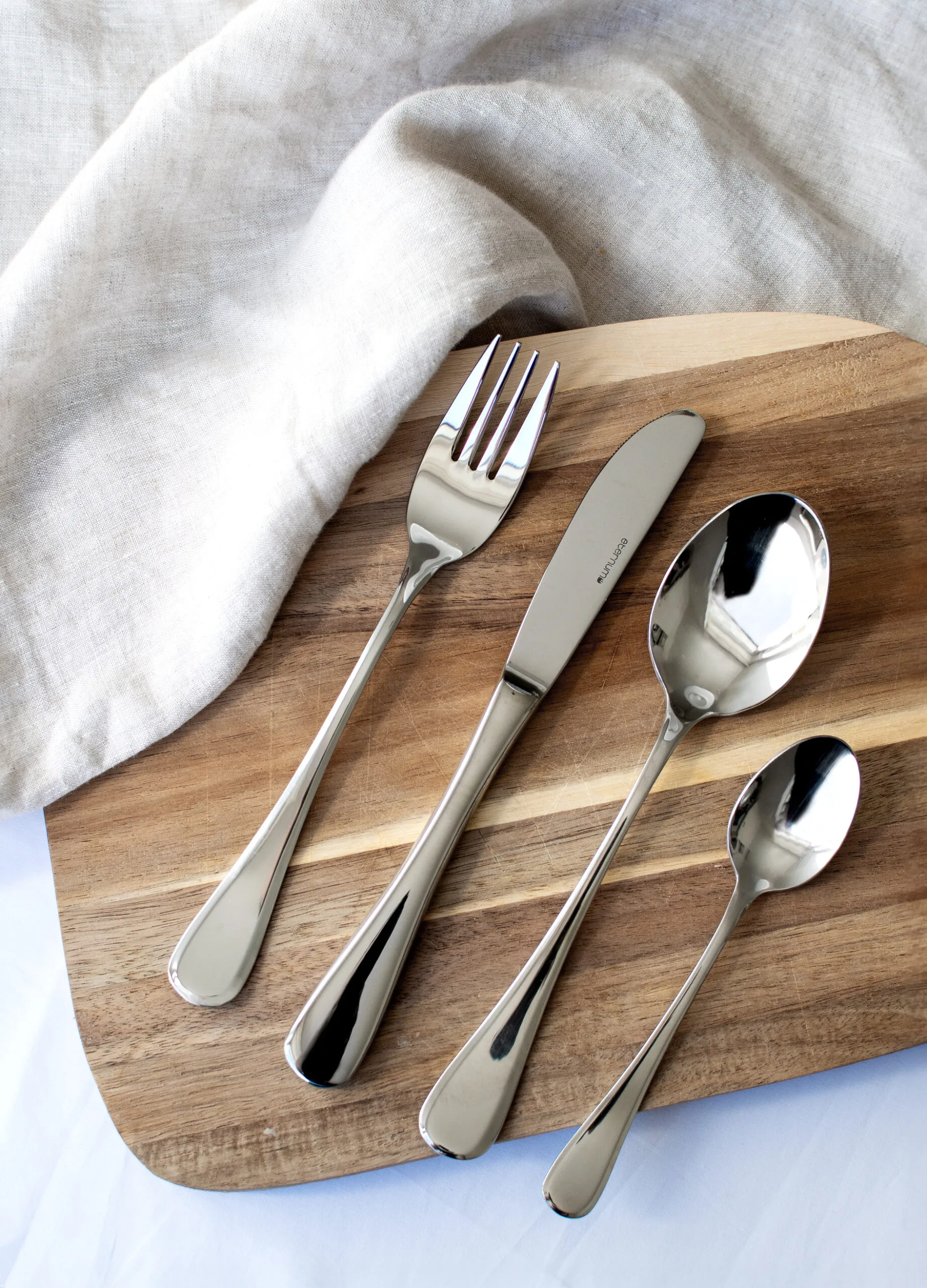 Eternum Rivoli aterinsetti 24 osaa, Ruostumaton teräs Eternum