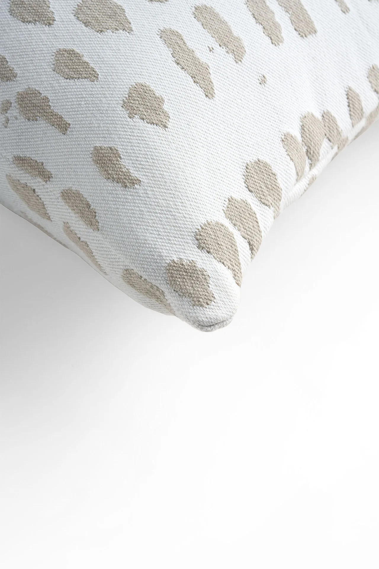 Dots outdoor -tyyny 40 x 60 cm, Lumbar (beige) Ethnicraft