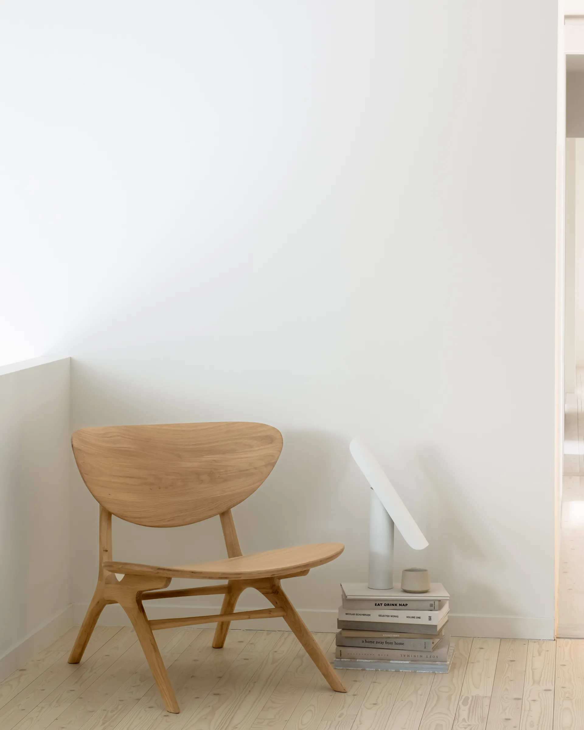 Eye lounge nojatuoli, Kovavahaöljytty tammi Ethnicraft