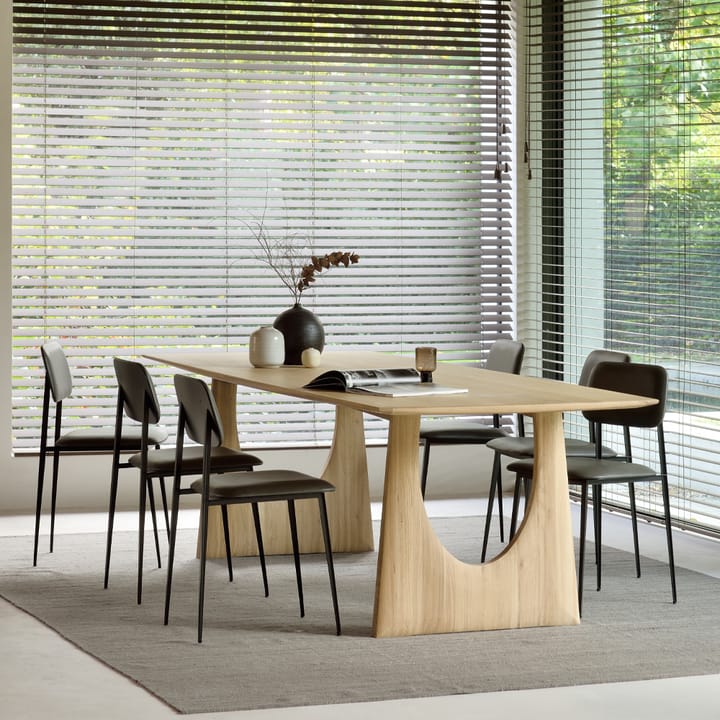 Geometric ruokapöytä, Oak 250 cm Ethnicraft