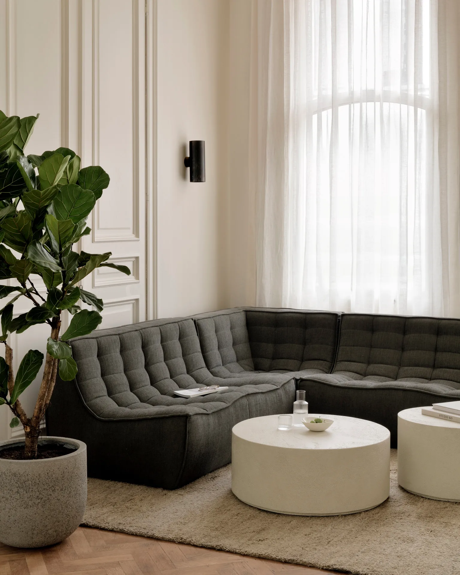 N701 moduulin kulmasohva suoralla kulmalla, kangas Moss Eco, 301x231 cm Ethnicraft