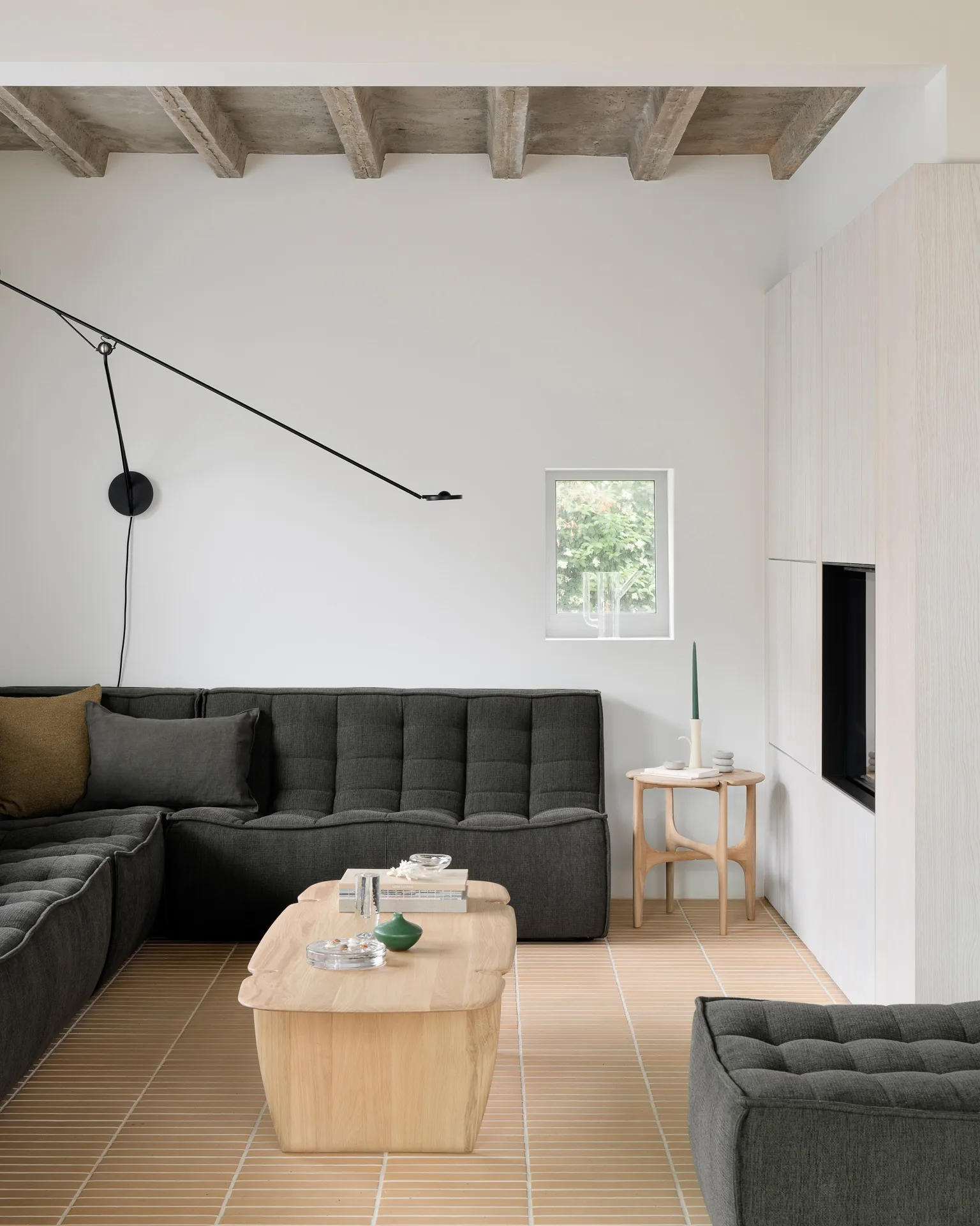 N701 moduulin kulmasohva suoralla kulmalla, kangas Moss Eco, 301x231 cm Ethnicraft