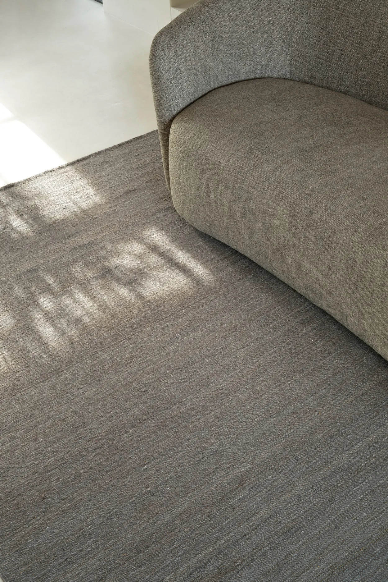 Nomad kelim-matto, Grey 170 x 240 cm Ethnicraft