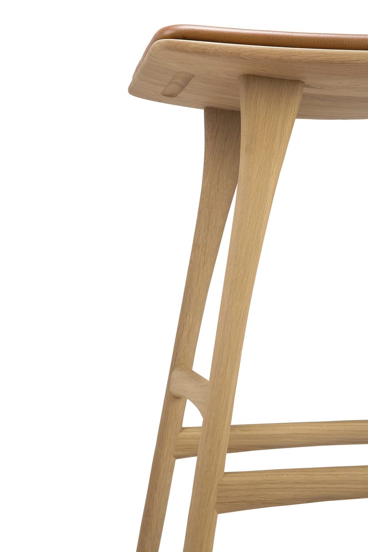 Osso Counter korkea jakkara 67 cm, Lakattu tammi Ethnicraft