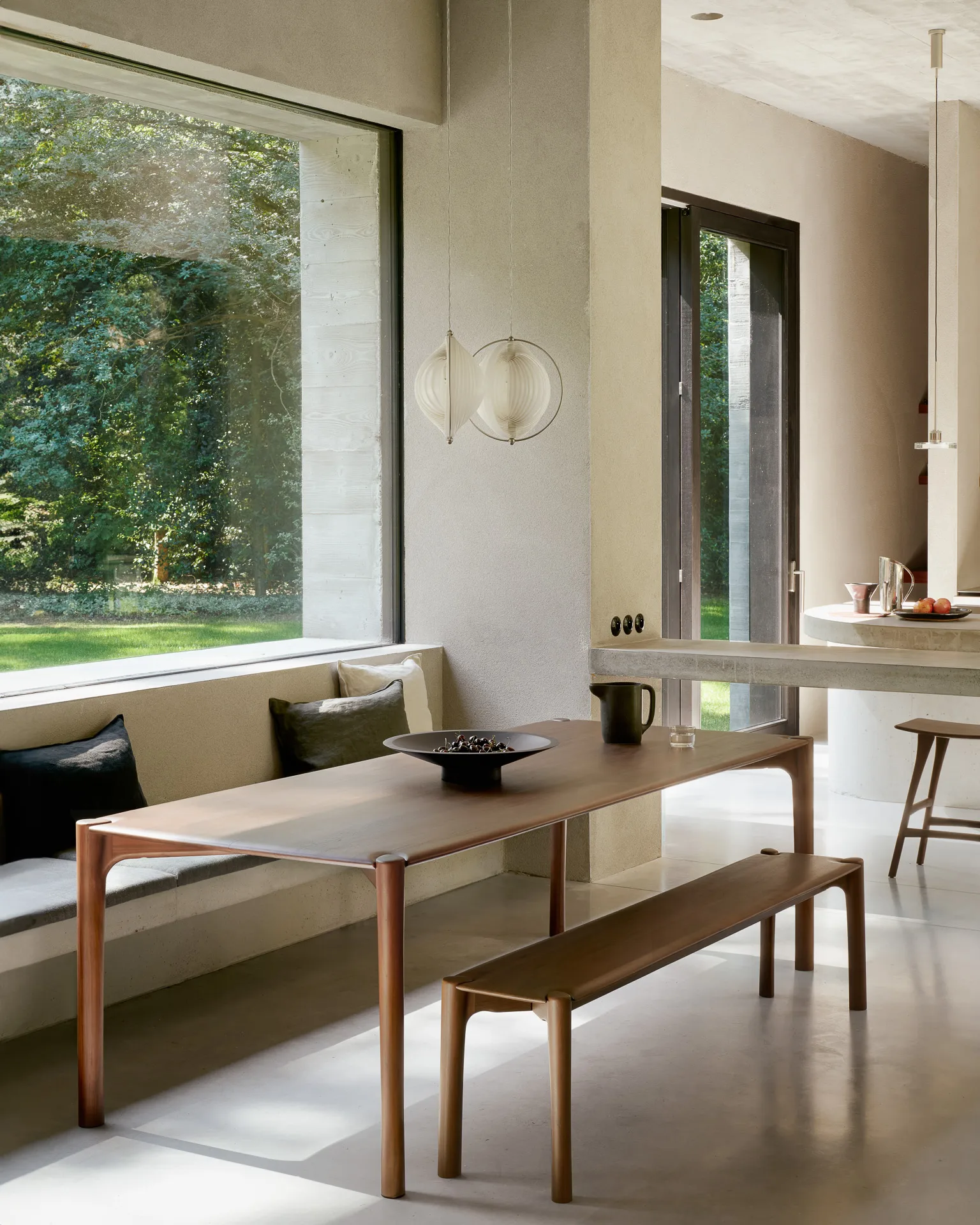 PI penkki 126x35 cm, Lakattu tiikki Ethnicraft