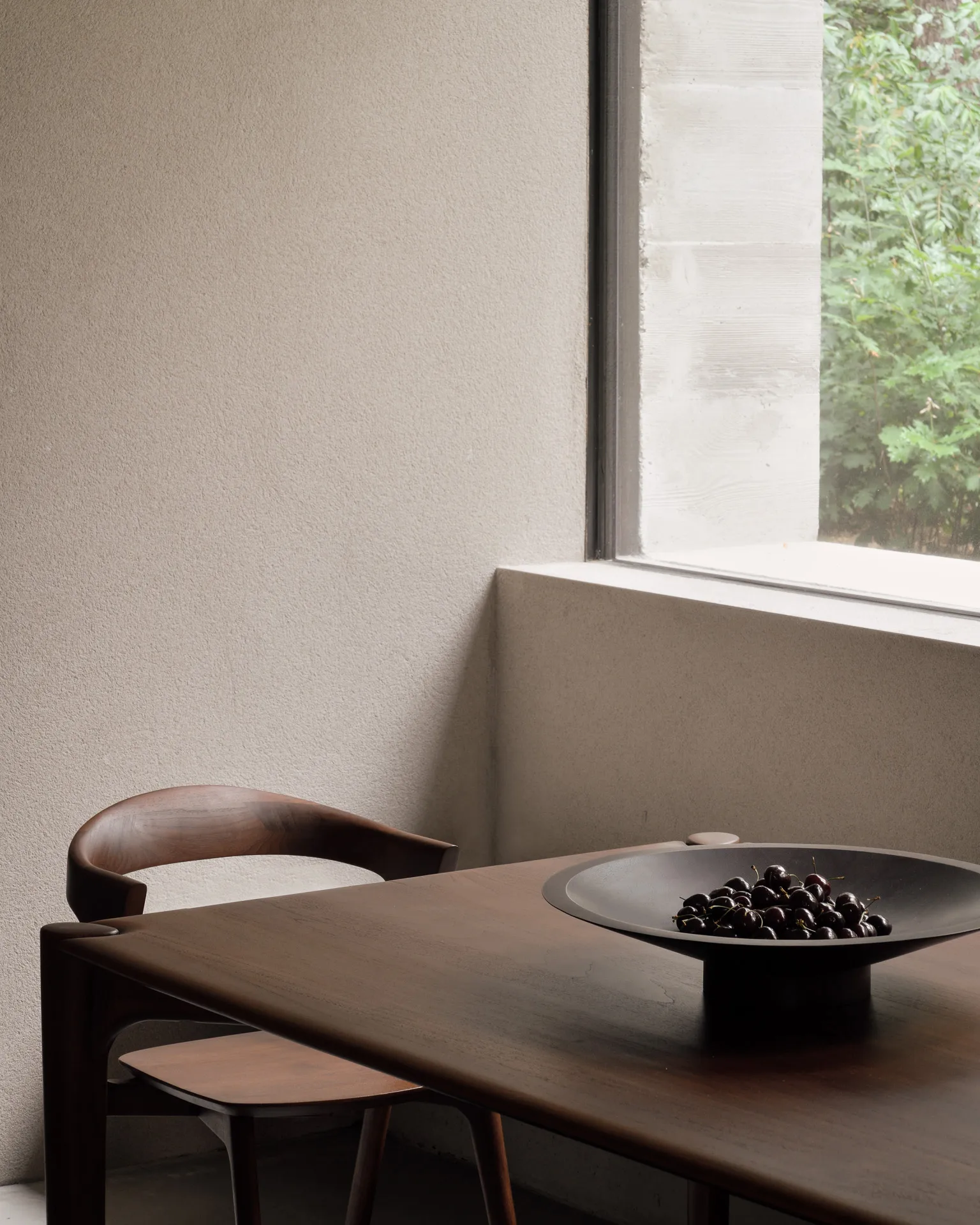 PI Ruokapöytä, Lakattu tiikki, 180x90 cm Ethnicraft