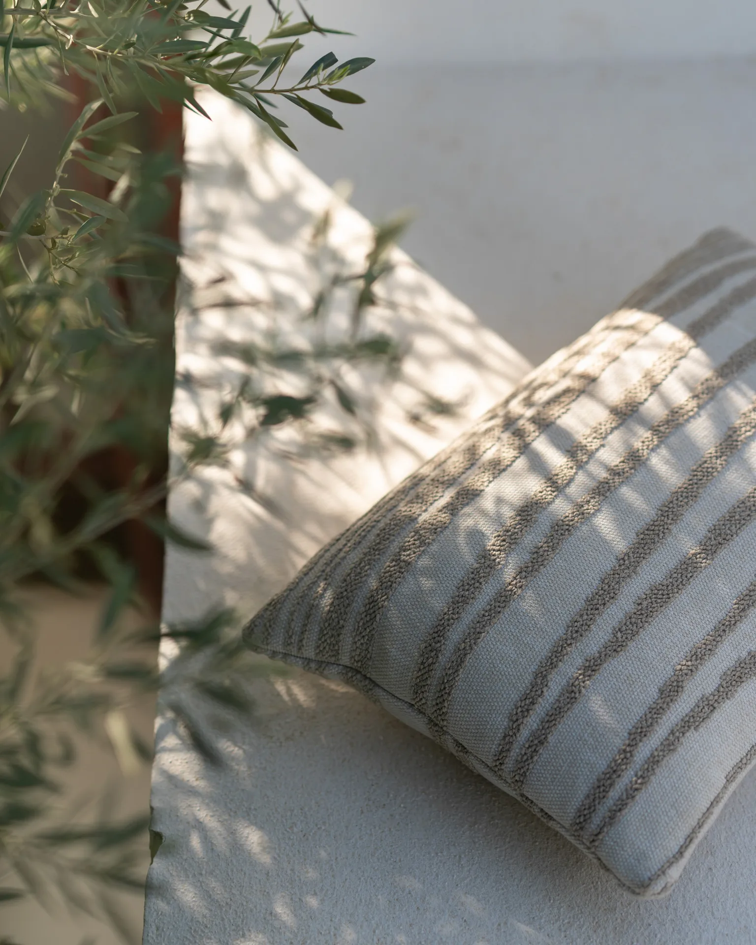 Stripes outdoor -tyyny 40 x 60 cm, Lumbar (beige) Ethnicraft