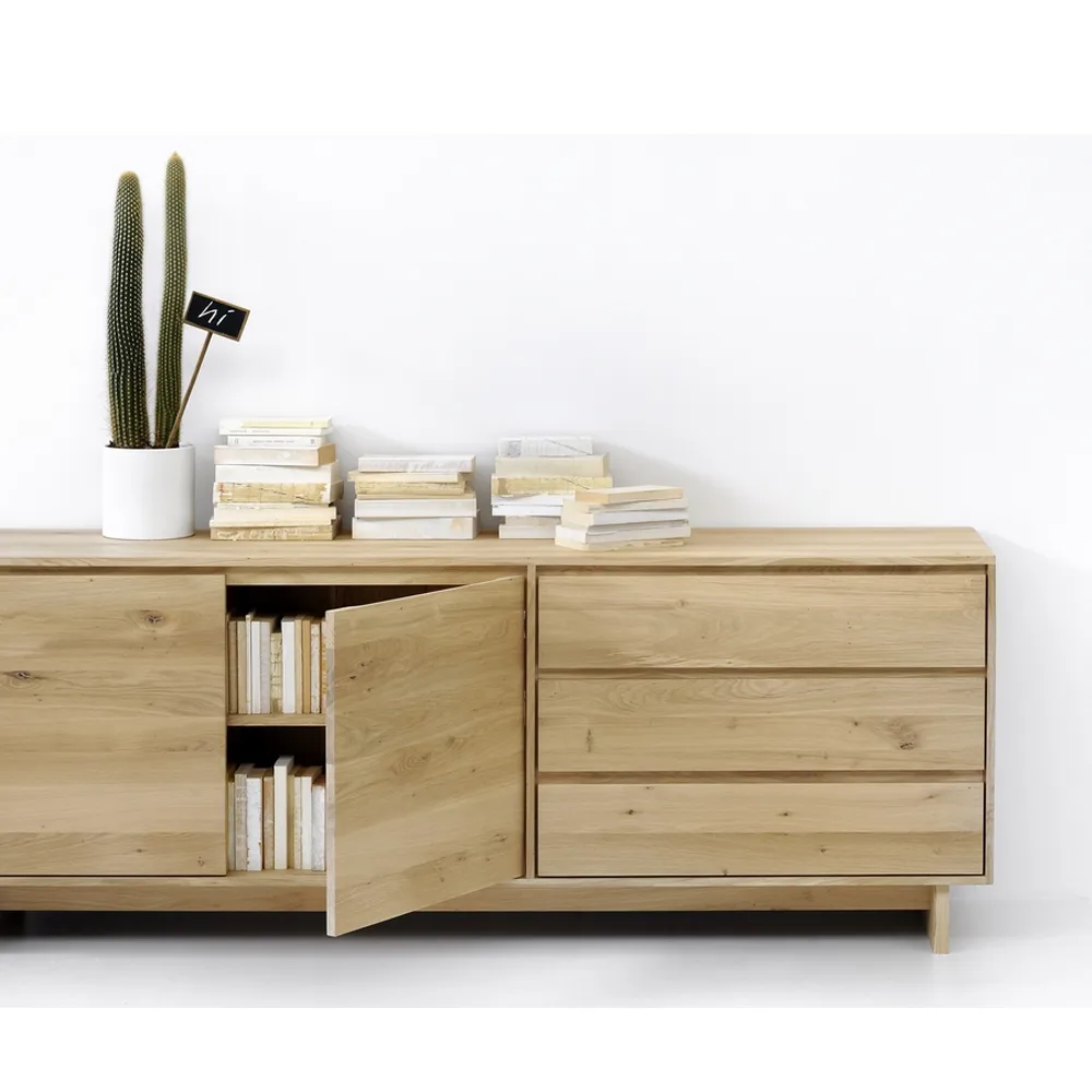 Wave sivupöytä, Vahaöljytty tammi 2 ovea 3 laatikkoa Ethnicraft