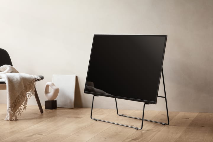 Carry tv-teline, Musta Eva Solo
