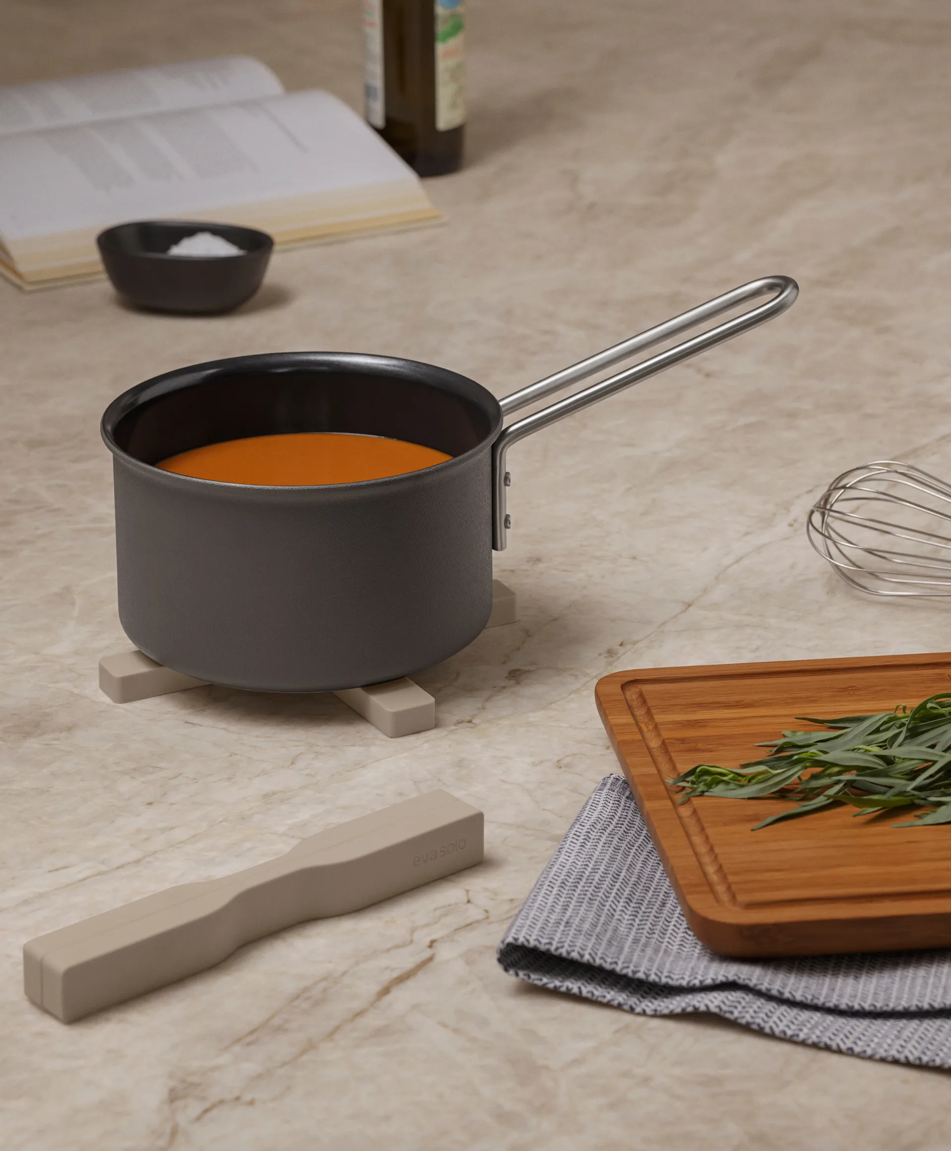 Magneettinen pannunalunen, Karamellikerma Eva Solo