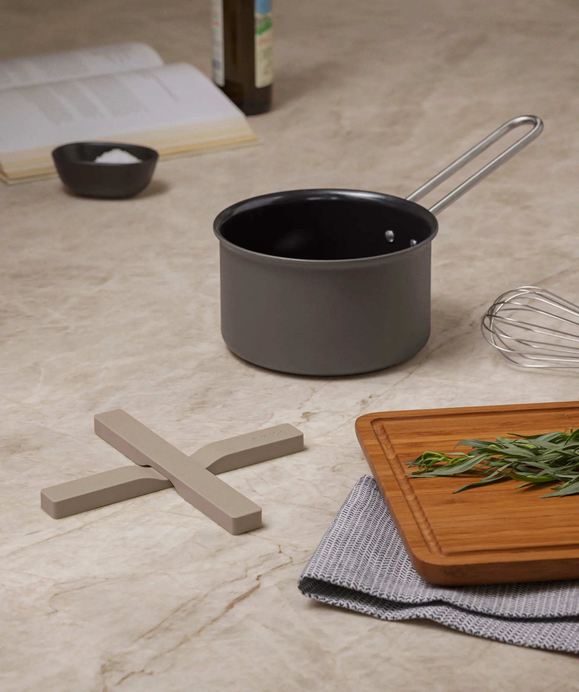 Magneettinen pannunalunen, Karamellikerma Eva Solo