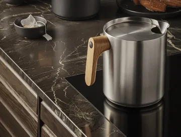 Nordic kitchen -induktiokannu 1 L - Harjattu teräs - Eva Solo