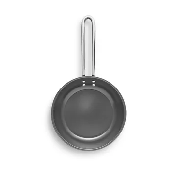 Professional Laser Titanium Slip-Let paistinpannu - Musta, Ø20 cm - Eva Solo
