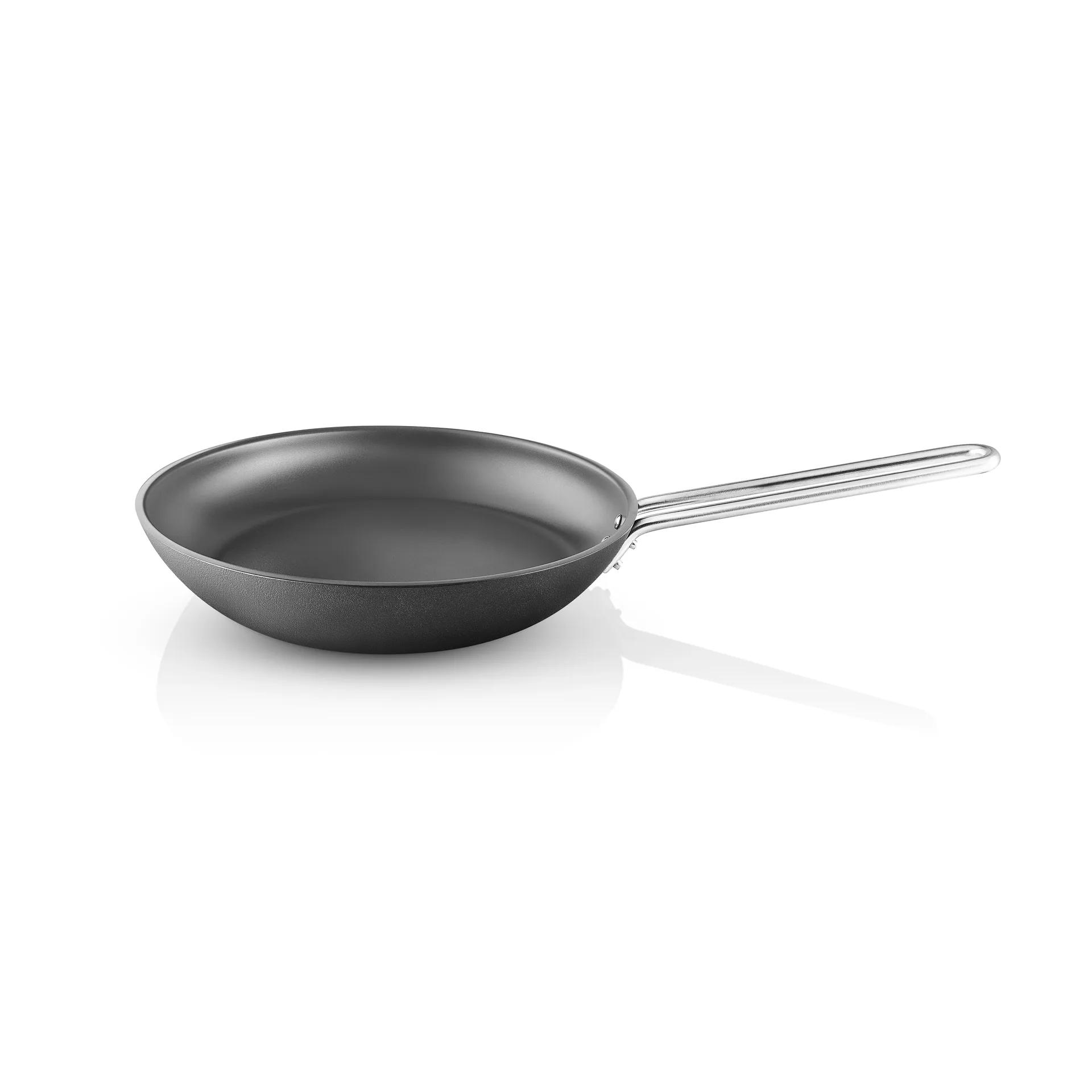 Professional Laser Titanium Slip-Let paistinpannu, Musta, Ø28 cm Eva Solo