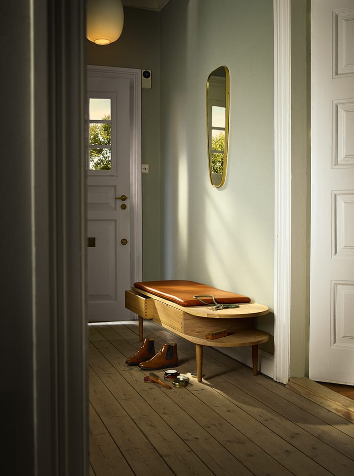 F24 Radius penkki, Oak nature lacquered 45x145 cm FDB Møbler